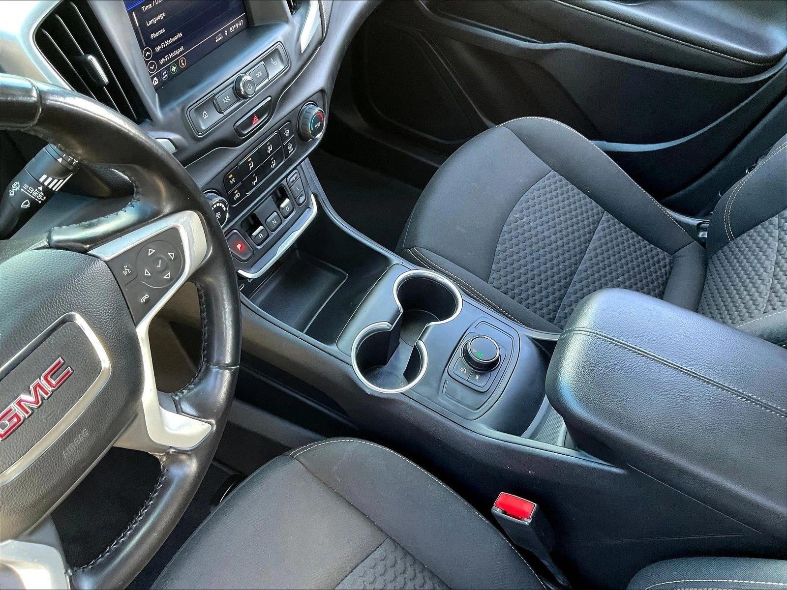 Used 2020 Ebony Twilight Metallic GMC SLE image 14