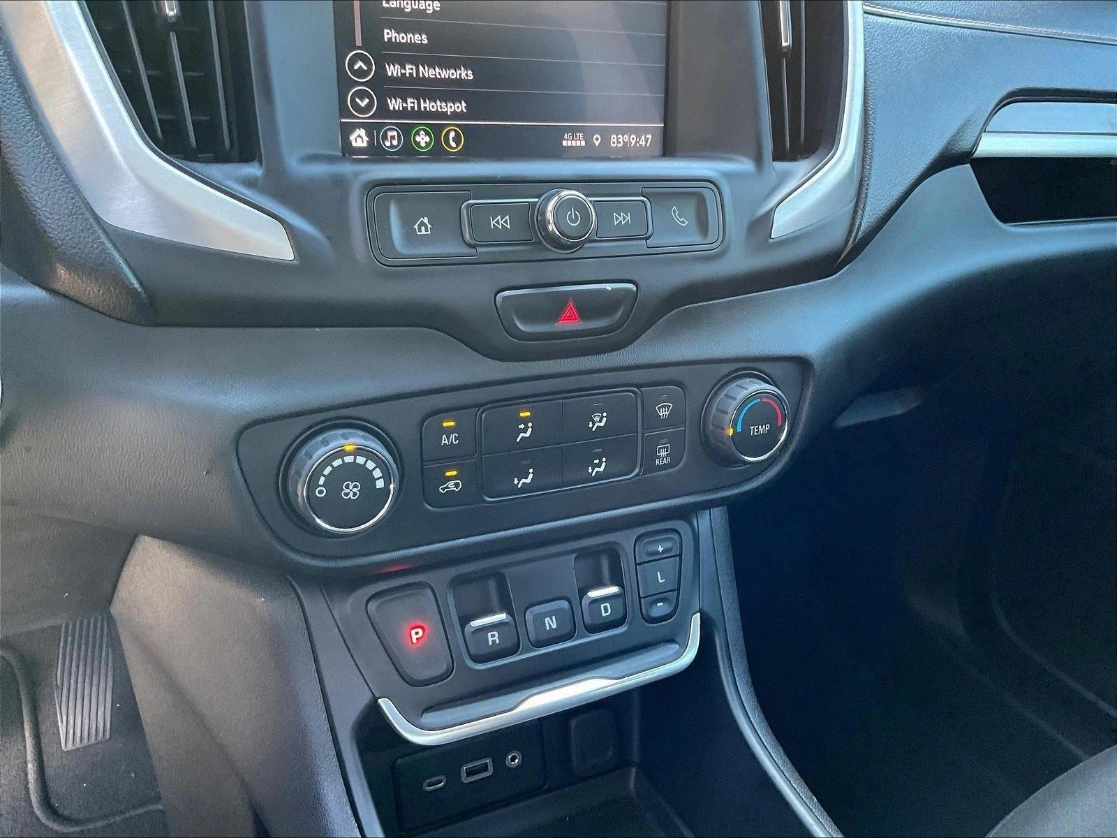 Used 2020 Ebony Twilight Metallic GMC SLE image 23