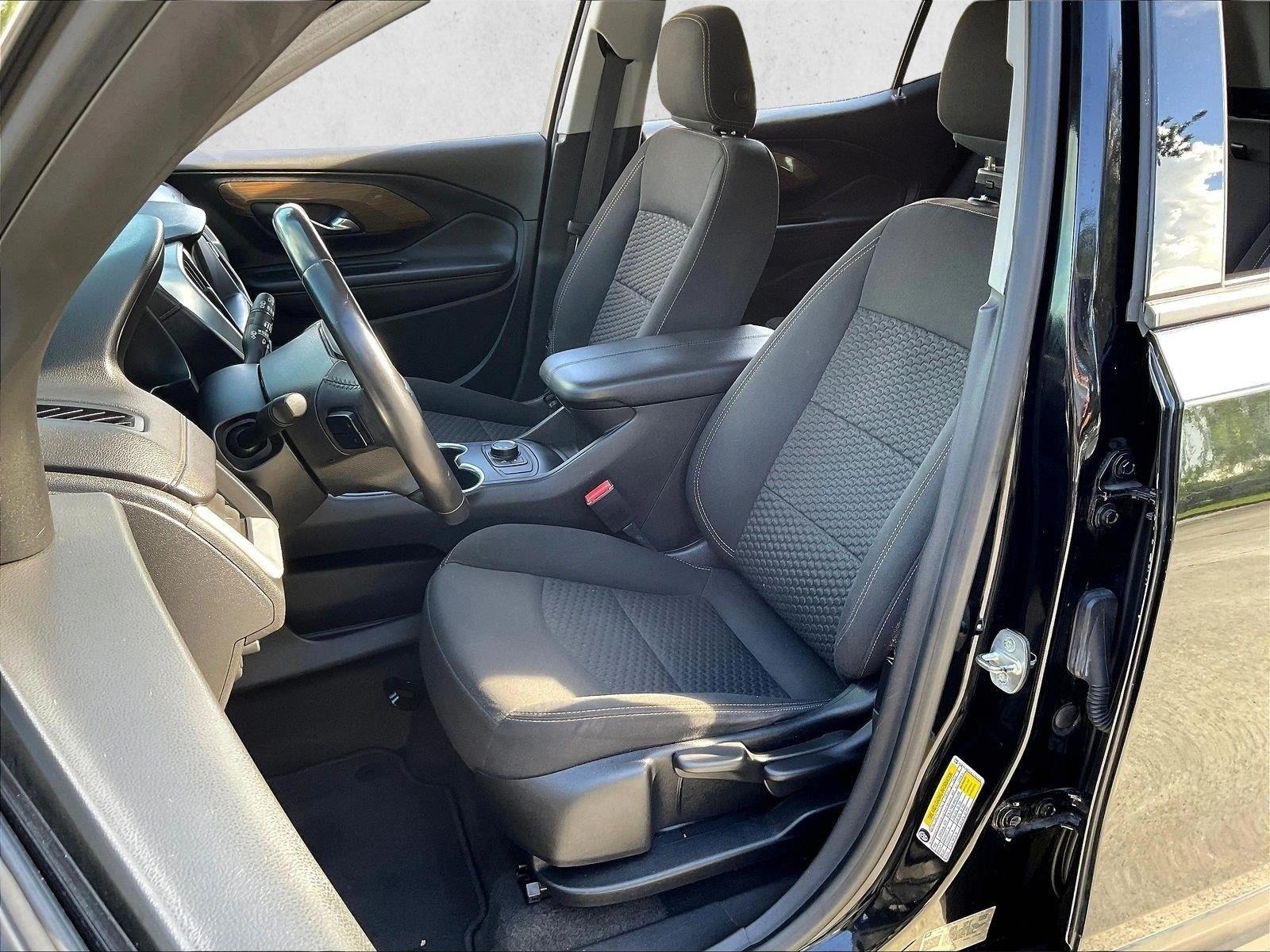 Used 2020 Ebony Twilight Metallic GMC SLE image 26