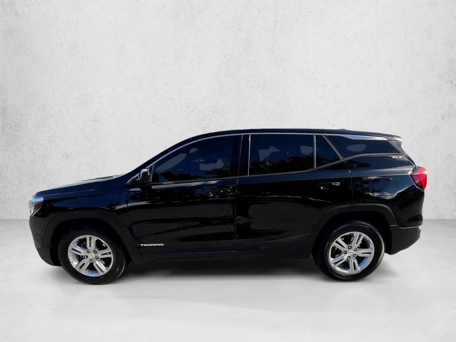 Used 2020 Ebony Twilight Metallic GMC SLE image 6