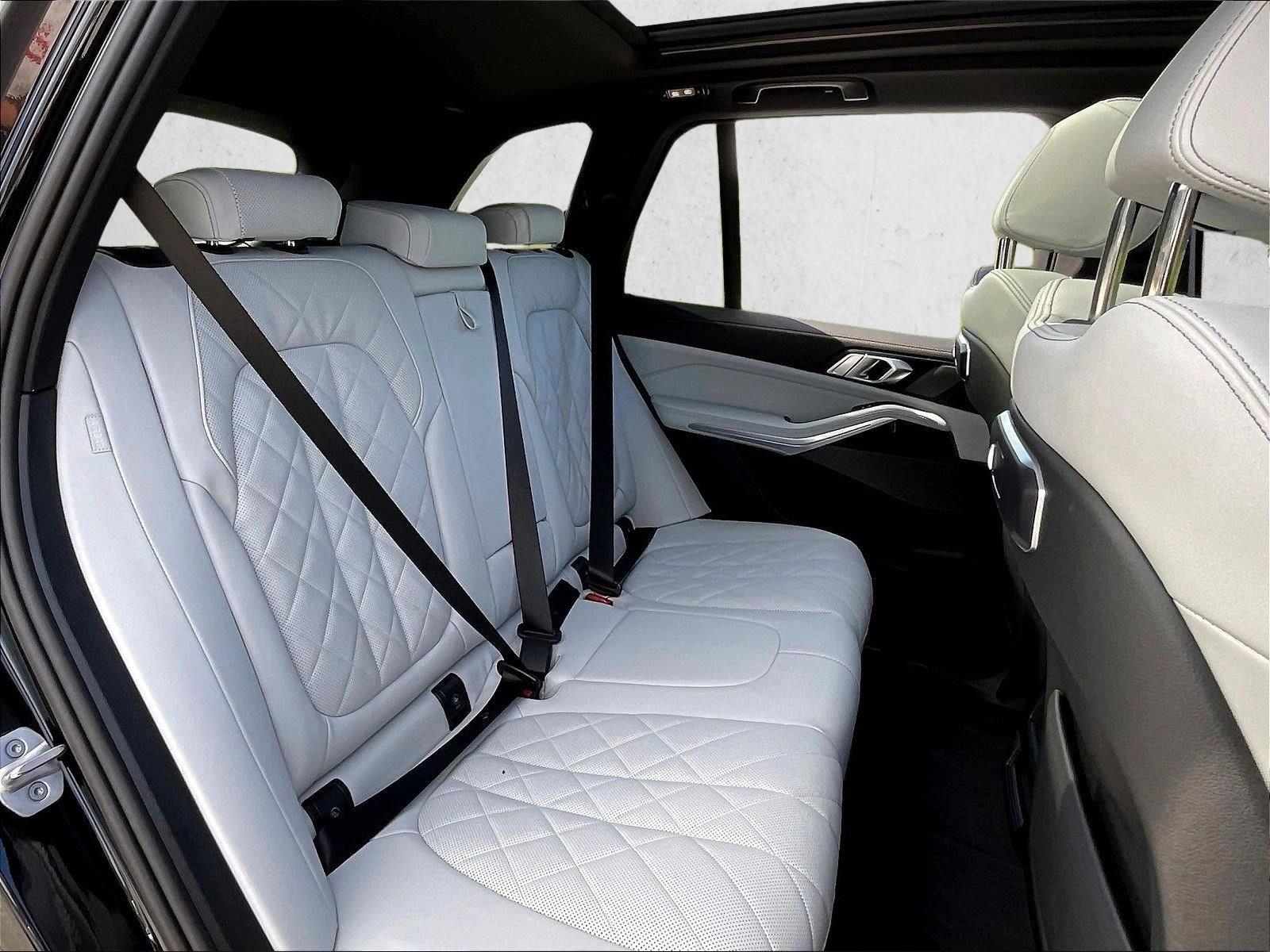 Used 2026 Black BMW sDrive40i image 25
