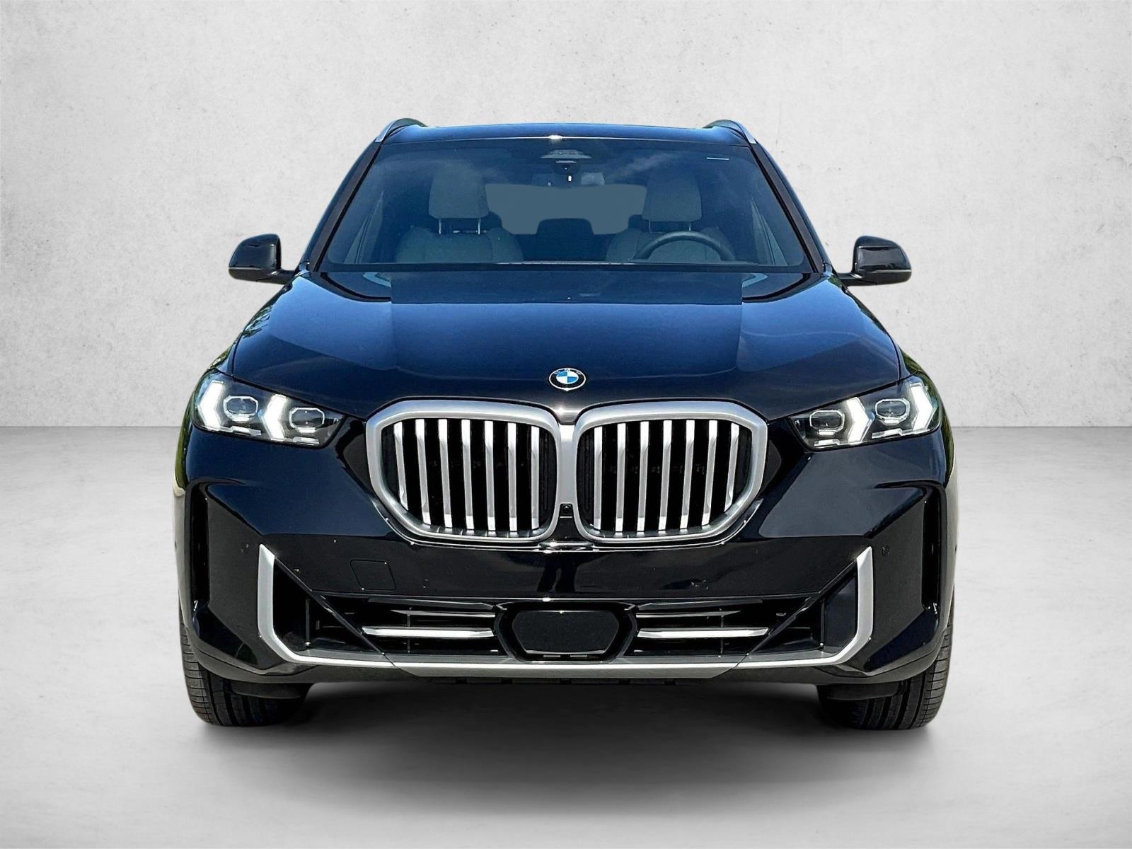 Used 2026 Black BMW sDrive40i image 2