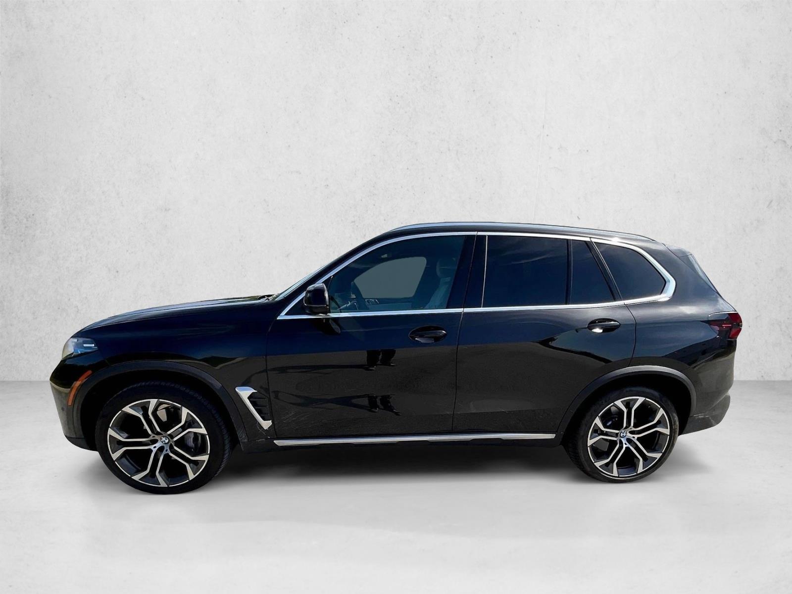 Used 2026 Black BMW sDrive40i image 4