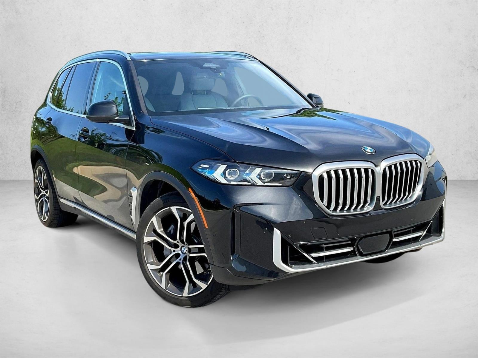 Used 2026 Black BMW sDrive40i image 9