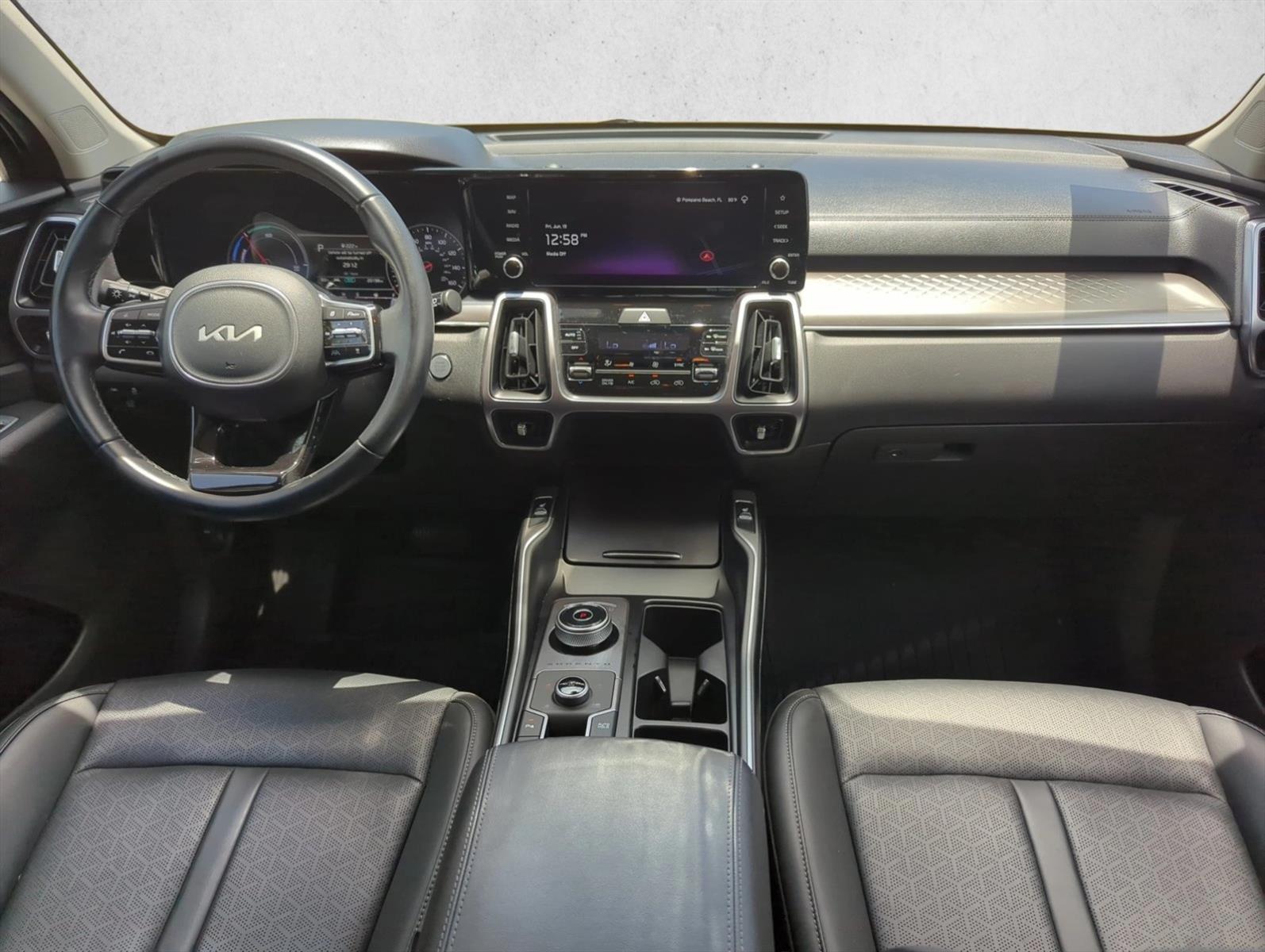 Used 2024 Aurora Black Kia EX image 20