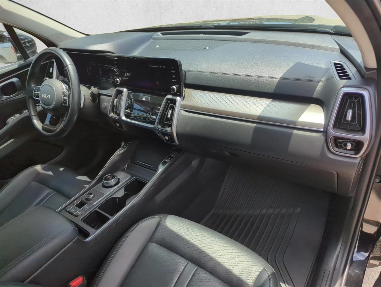 Used 2024 Aurora Black Kia EX image 24