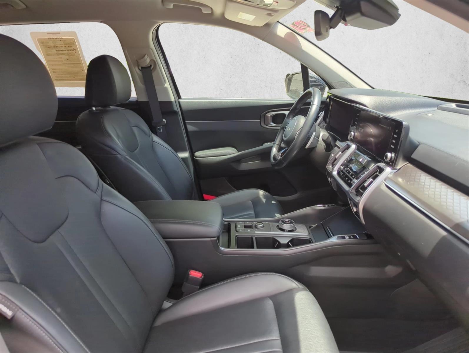 Used 2024 Aurora Black Kia EX image 25