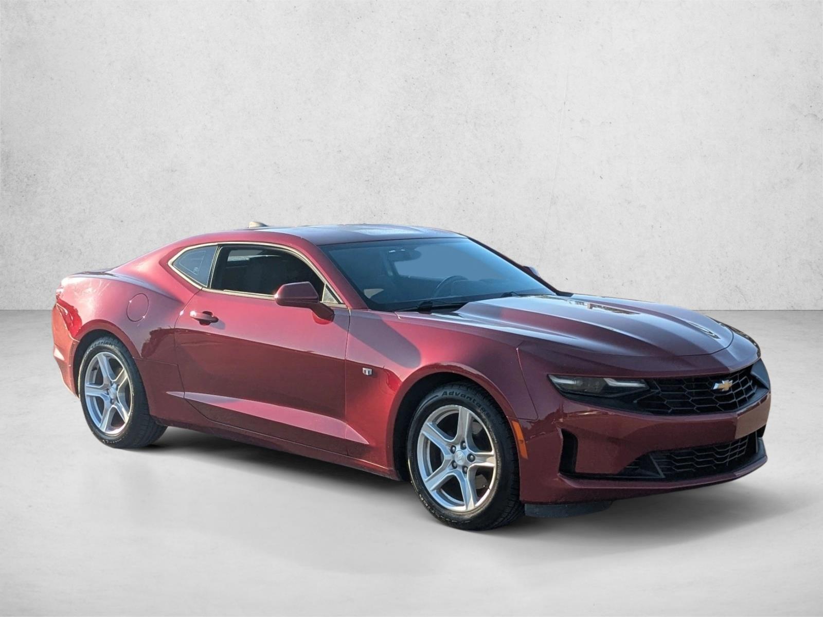 Used 2019 Garnet Red Tintcoat Chevrolet 1LT image 3