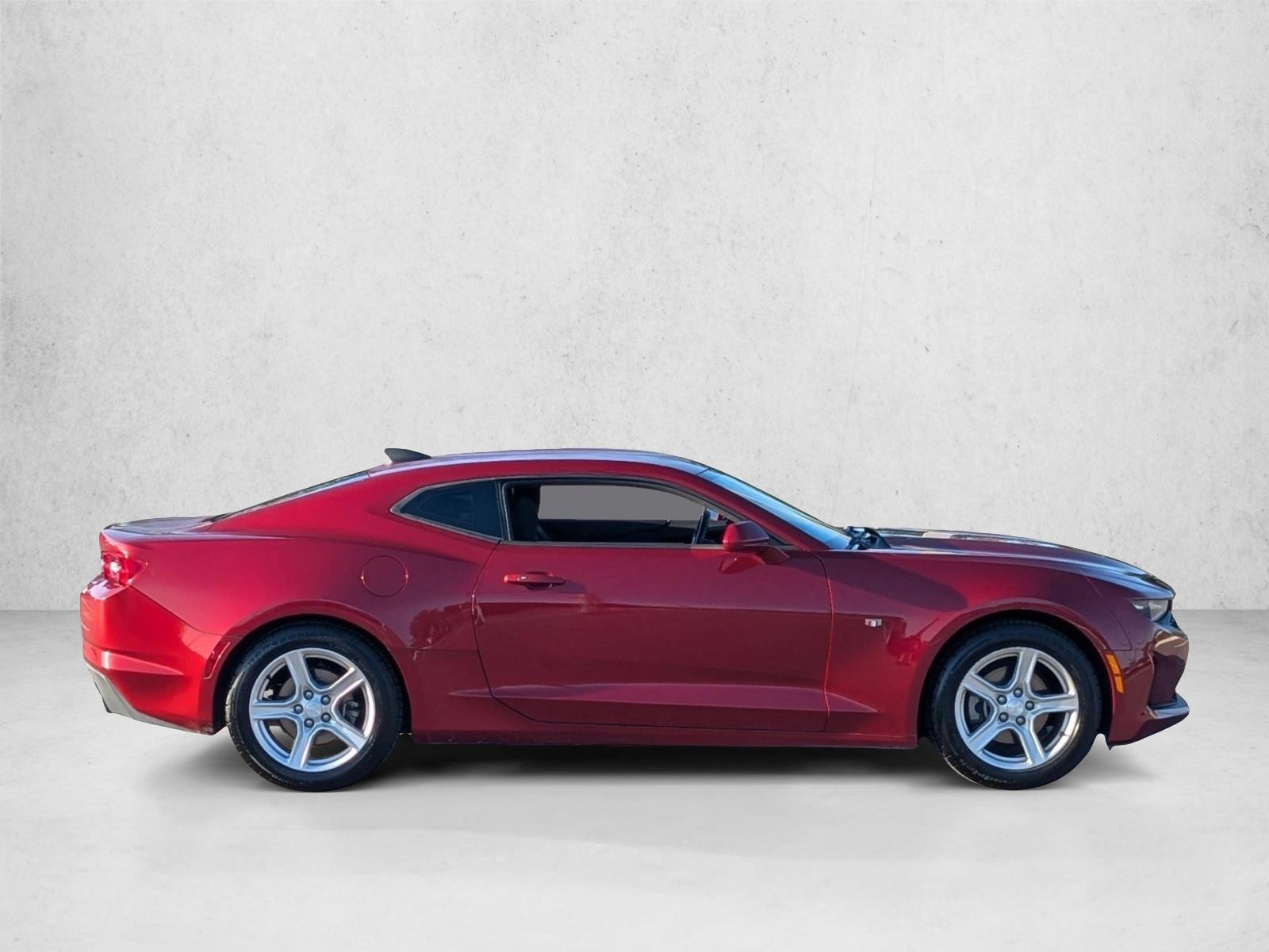 Used 2019 Garnet Red Tintcoat Chevrolet 1LT image 4