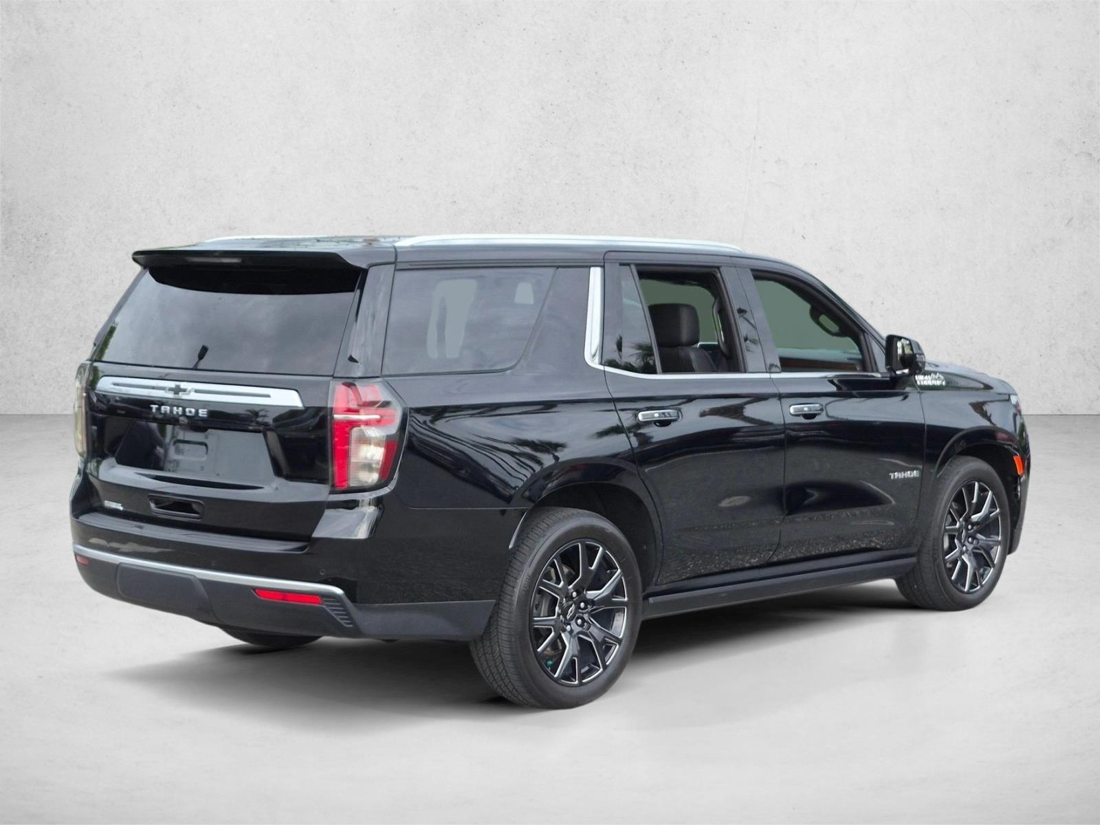 Used 2024 Black Chevrolet High Country image 5