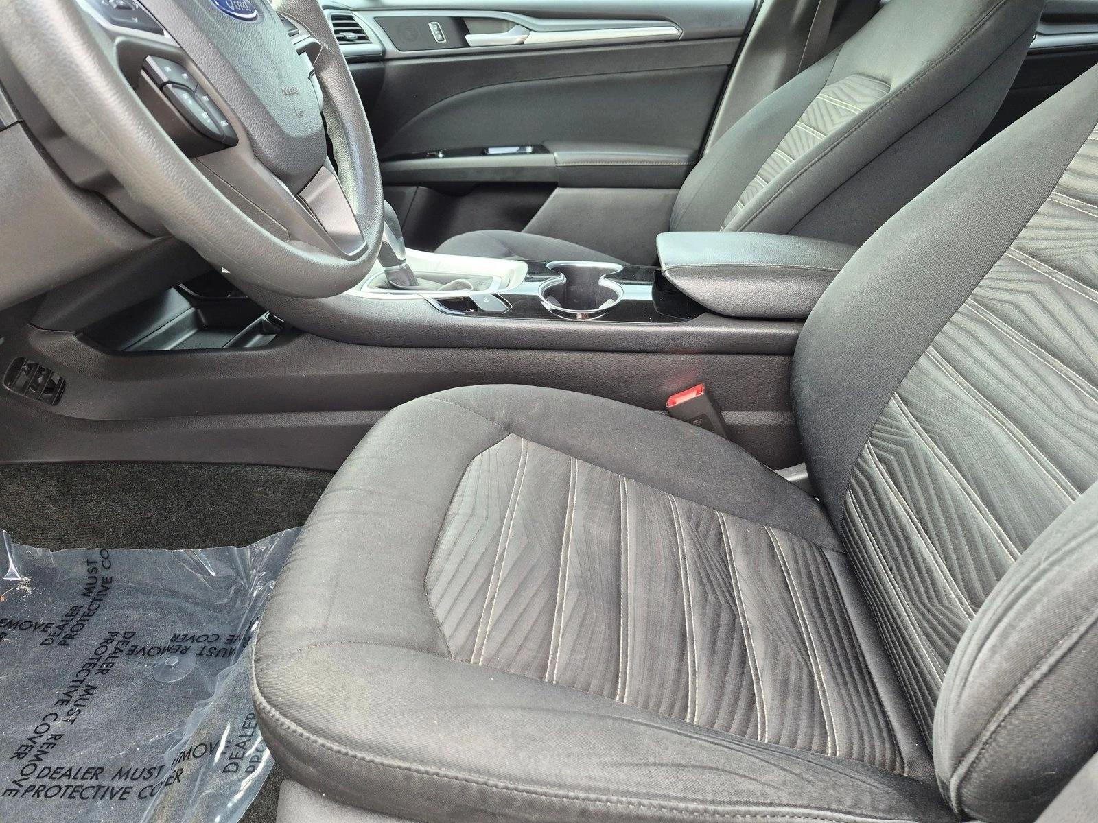 Used 2016 Ingot Silver Ford SE image 15
