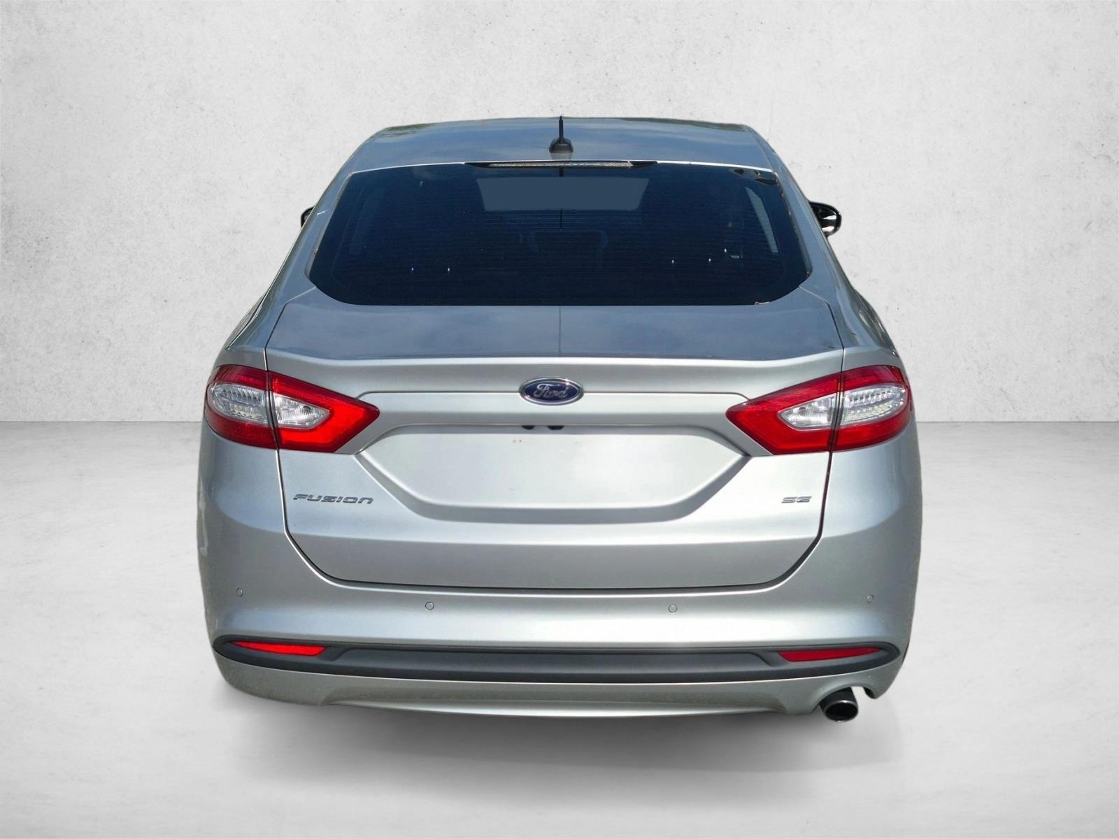 Used 2016 Ingot Silver Ford SE image 7