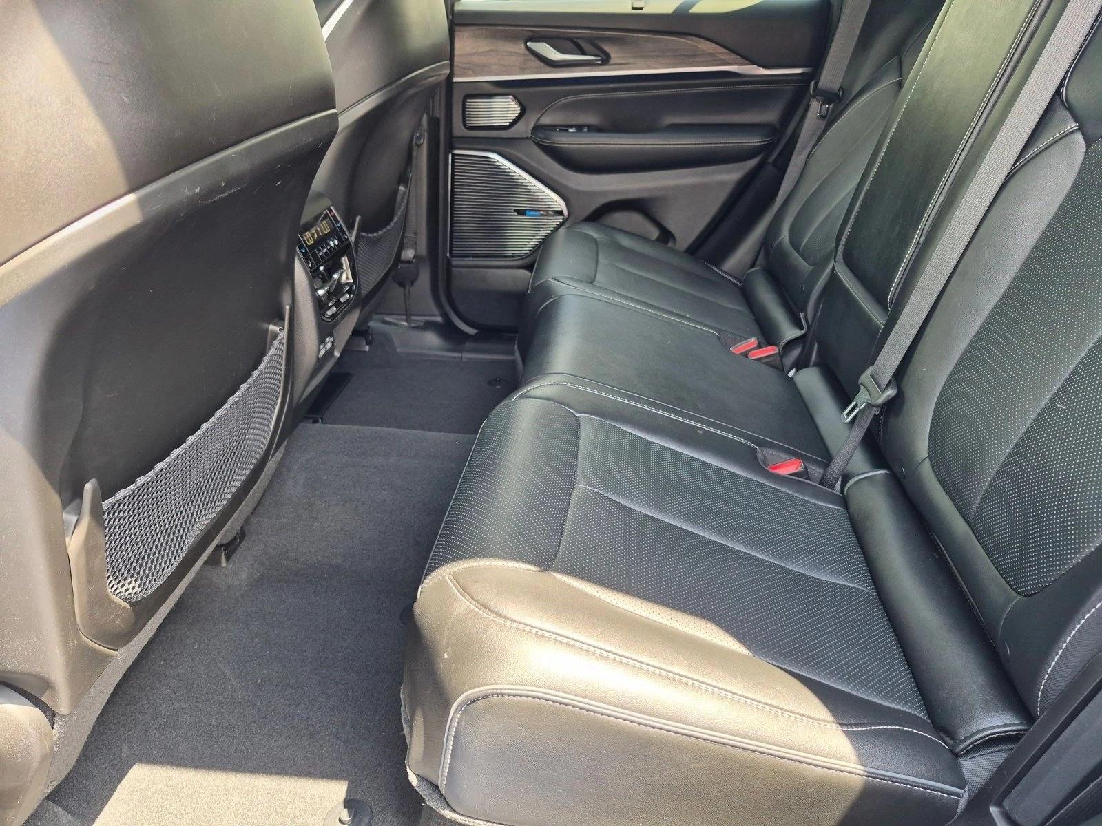Used 2023 Hydro Blue Pearlcoat Jeep Overland image 19