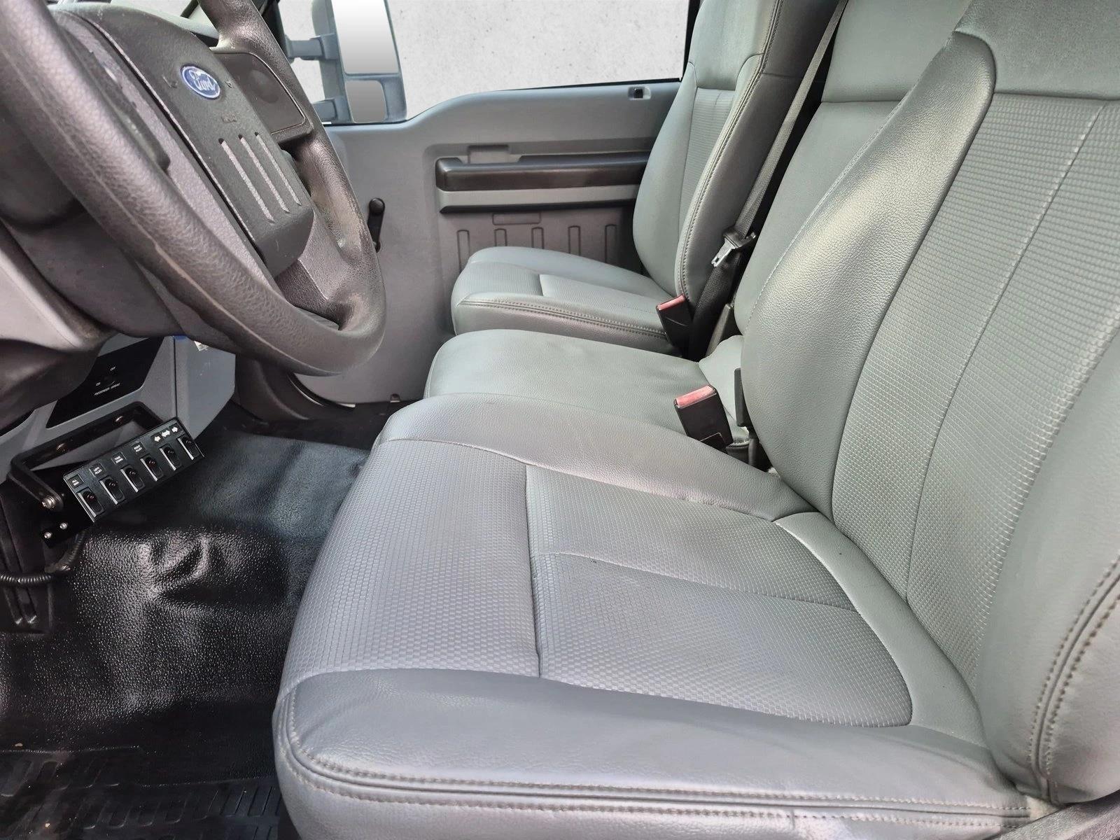 Used 2016 White Ford XL image 14