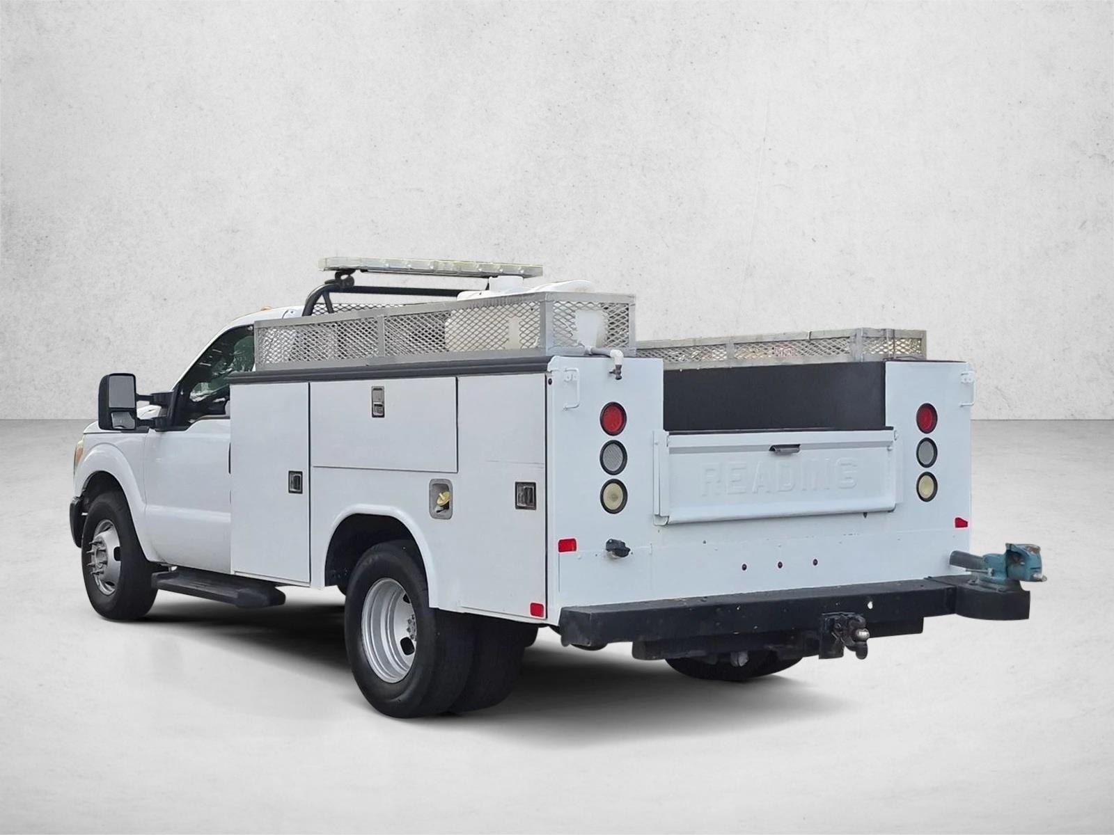 Used 2016 White Ford XL image 8