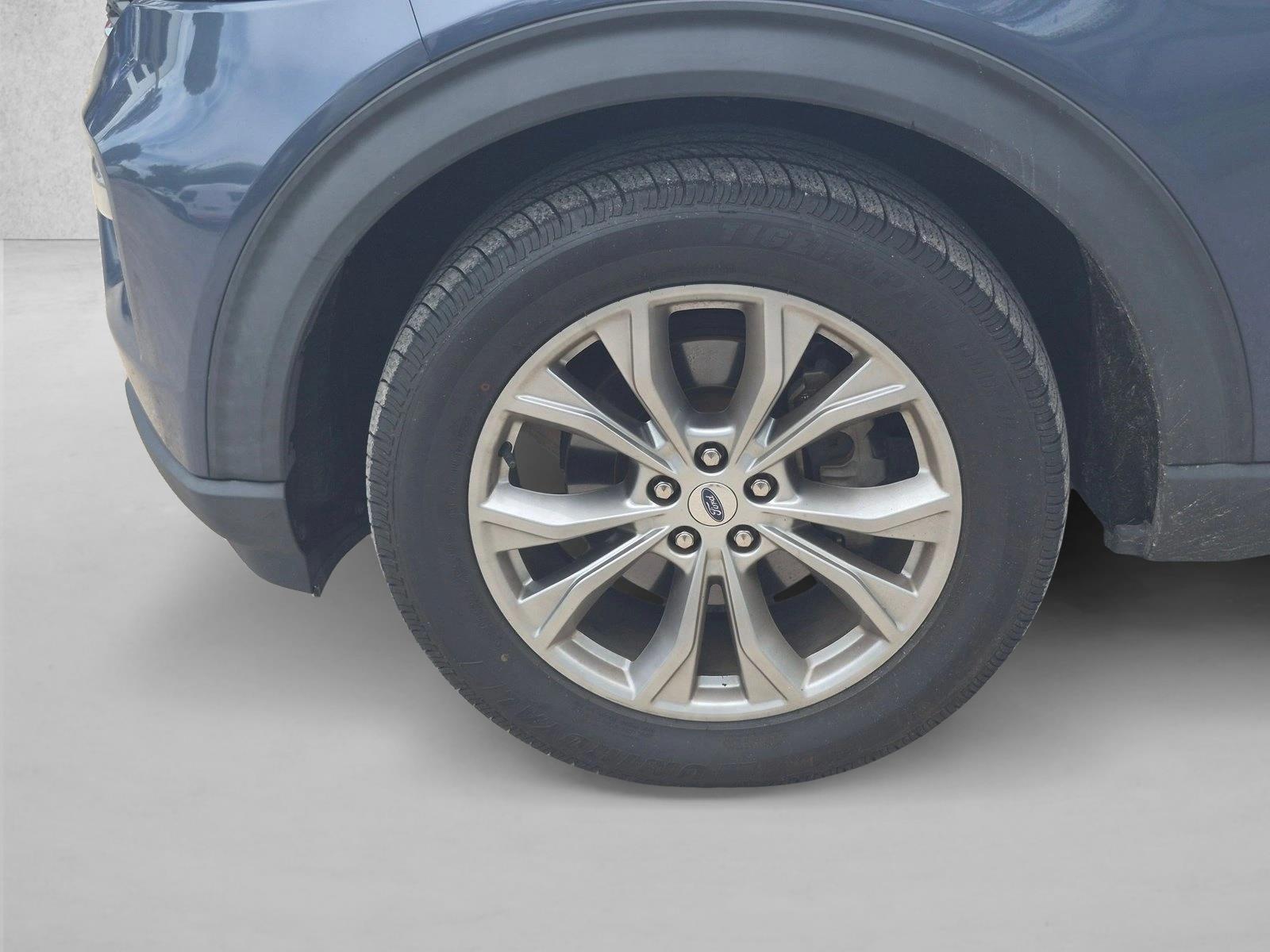 Used 2021 Infinite Blue Metallic Tinted Clearcoat Ford XLT image 9