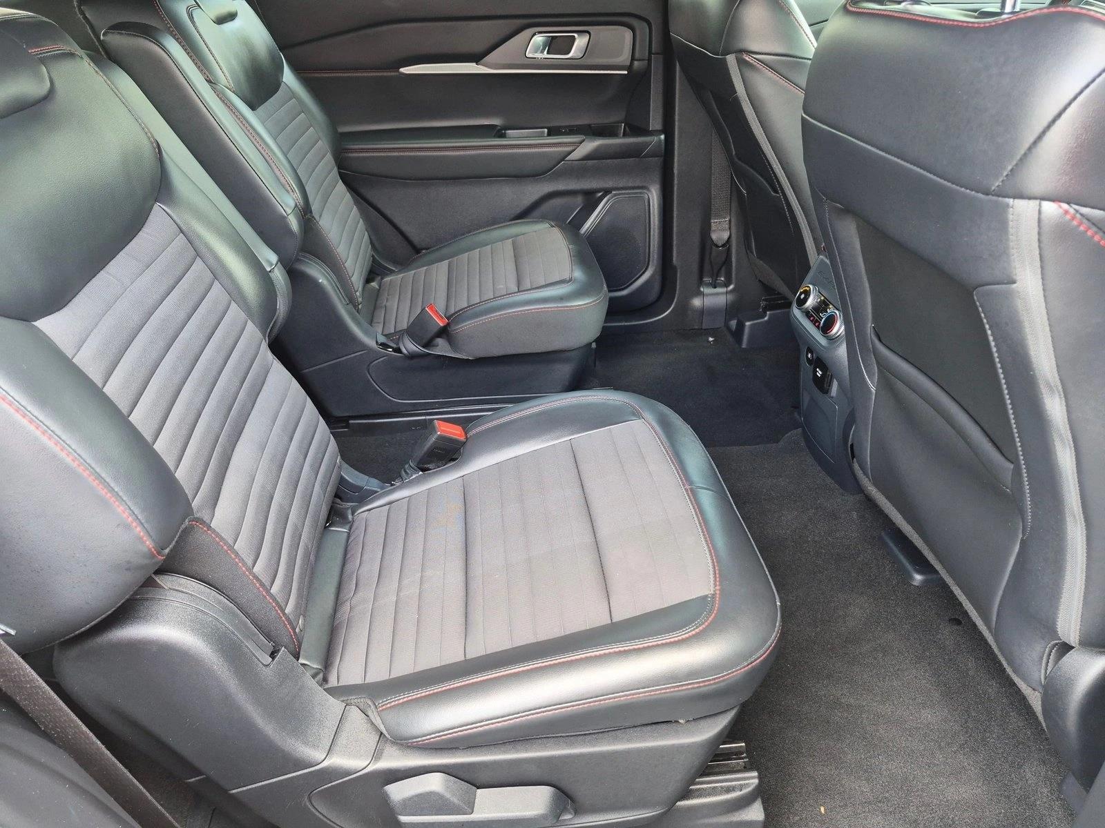 Used 2025 Star White Metallic Tri-Coat Ford ST-Line image 20
