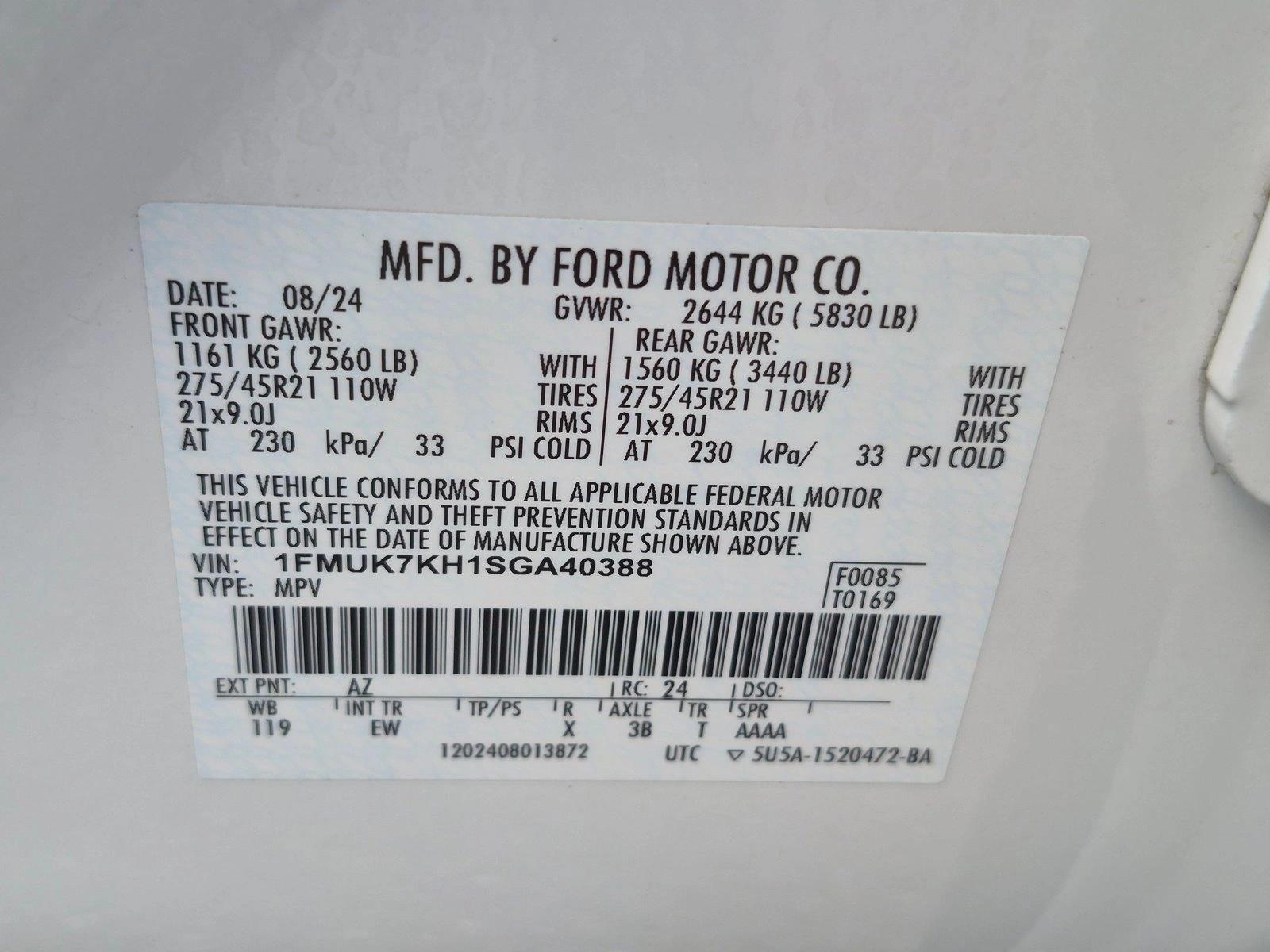 Used 2025 Star White Metallic Tri-Coat Ford ST-Line image 25