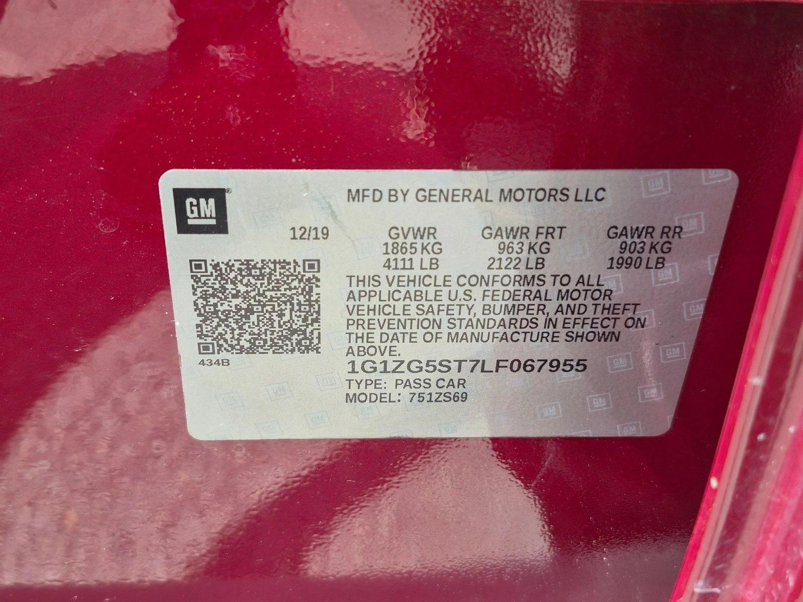 Used 2020 Cajun Red Tintcoat Chevrolet RS image 17