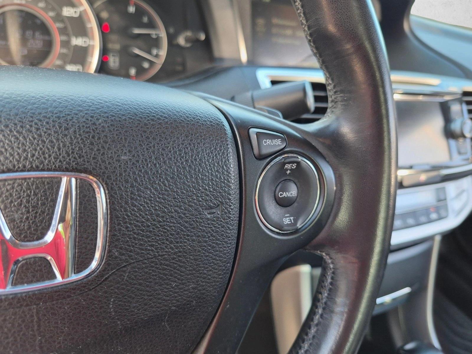 Used 2013 Modern Steel Metallic Honda EX-L image 13