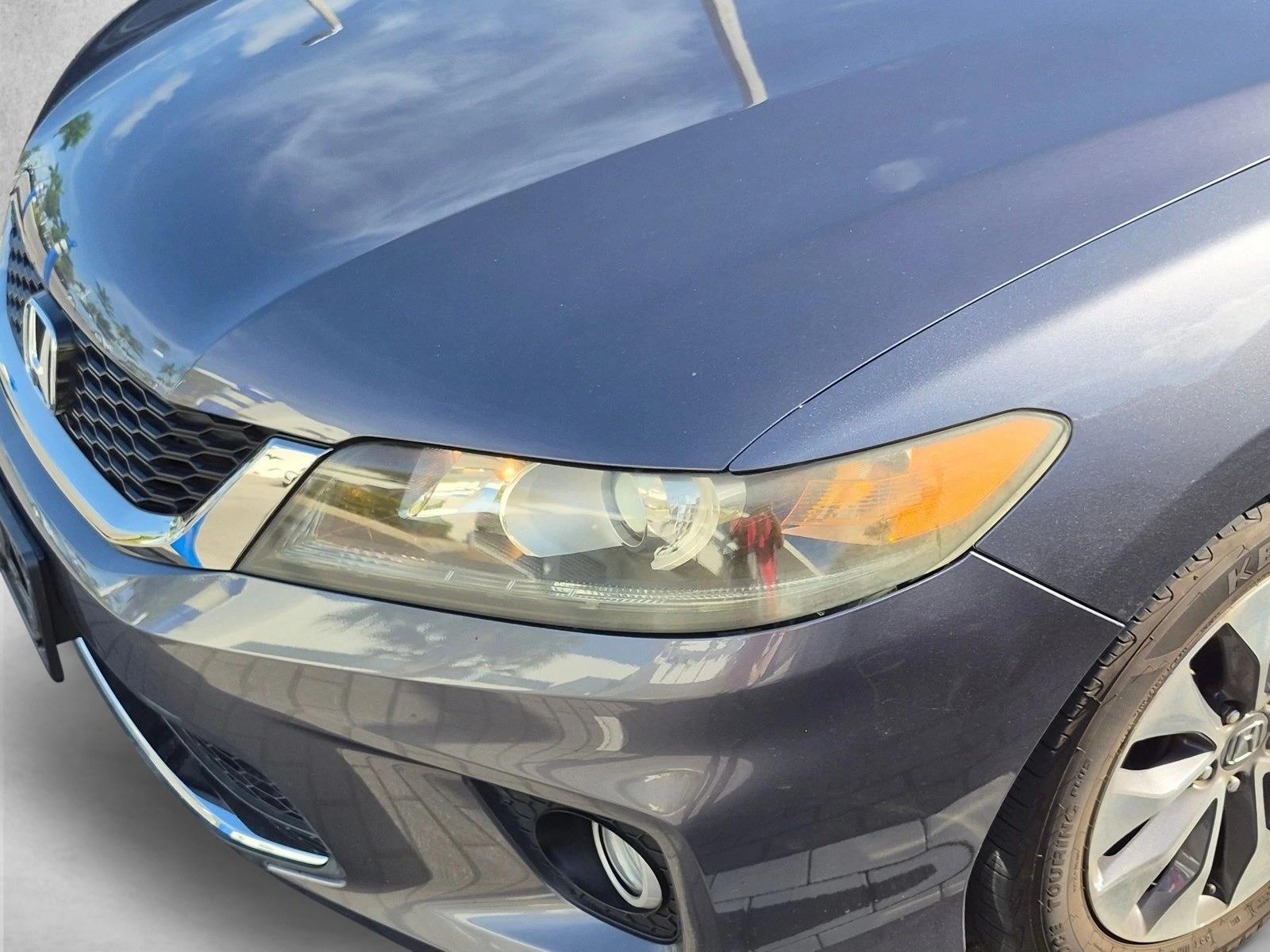 Used 2013 Modern Steel Metallic Honda EX-L image 16