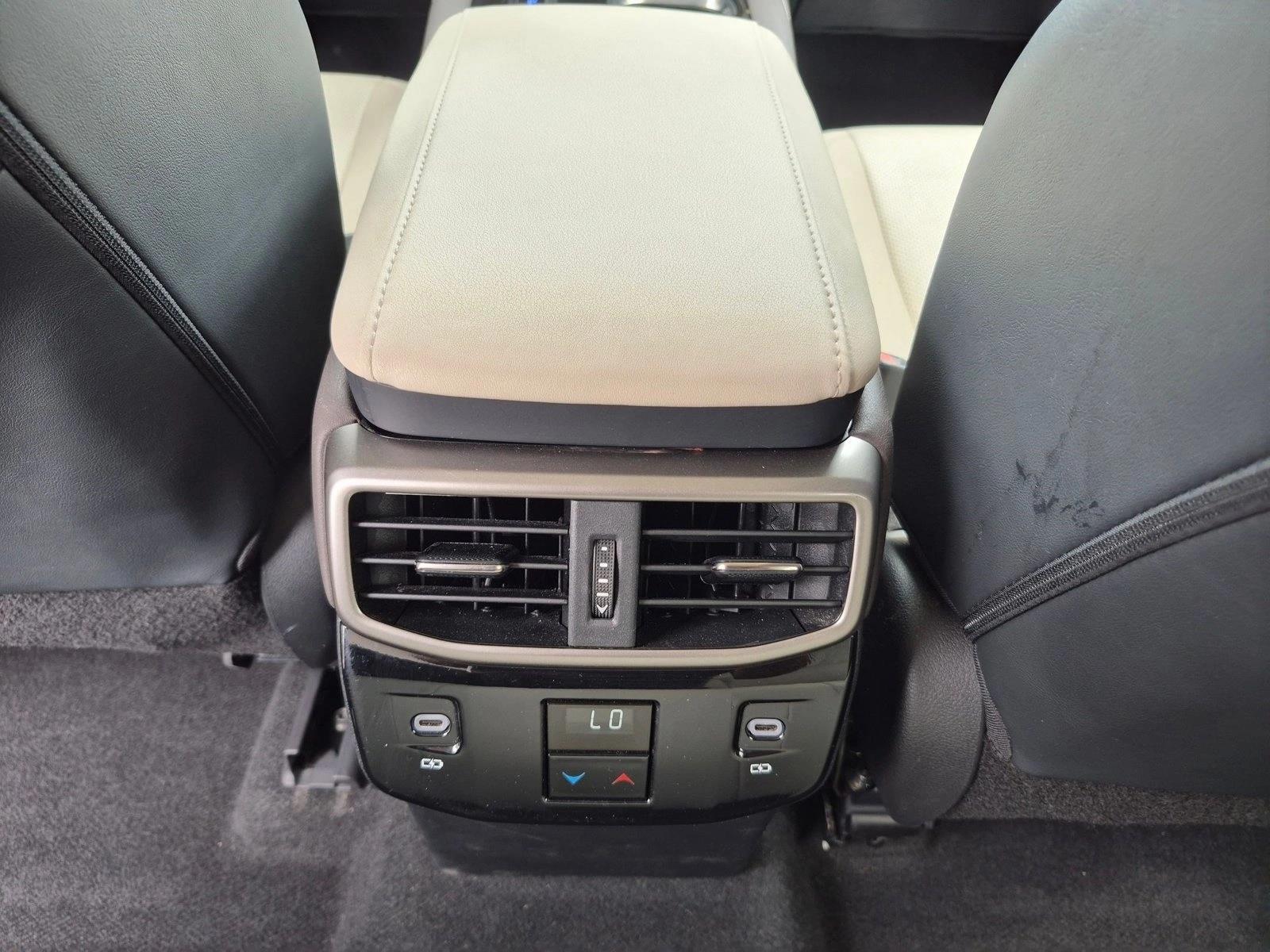 Used 2024 Eminent White Pearl Lexus RX 350 image 15