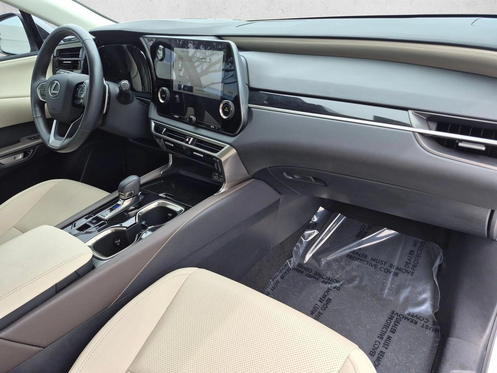 Used 2024 Eminent White Pearl Lexus RX 350 image 20