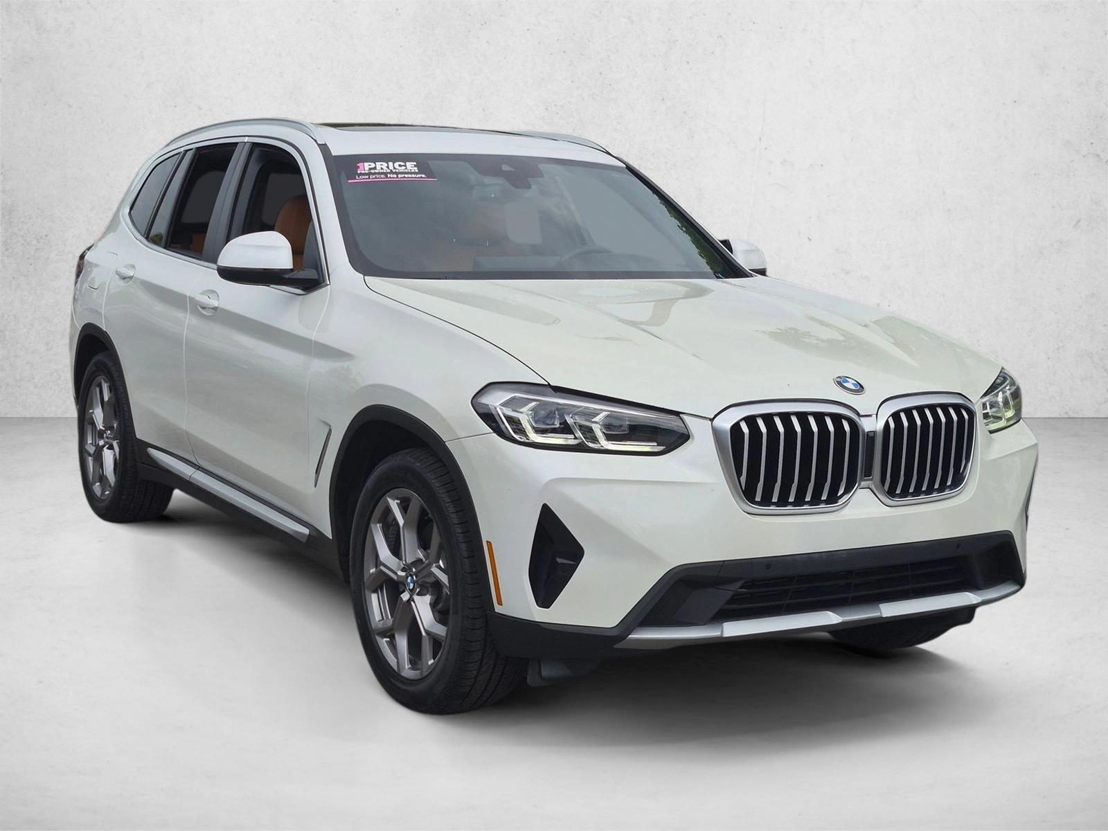 Used 2022 Mineral White Metallic BMW xDrive30i image 3