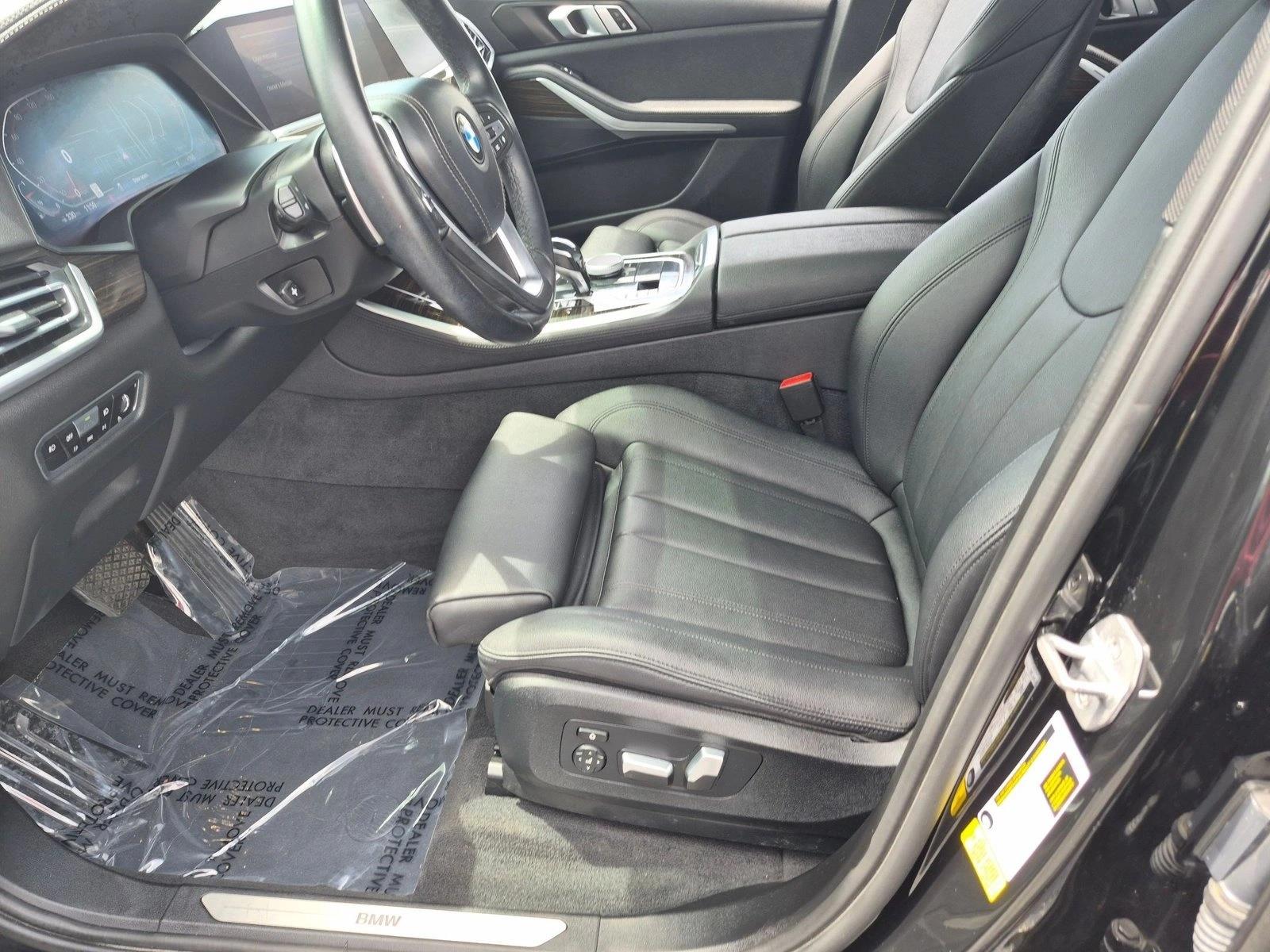 Used 2021 Jet Black BMW sDrive40i image 13