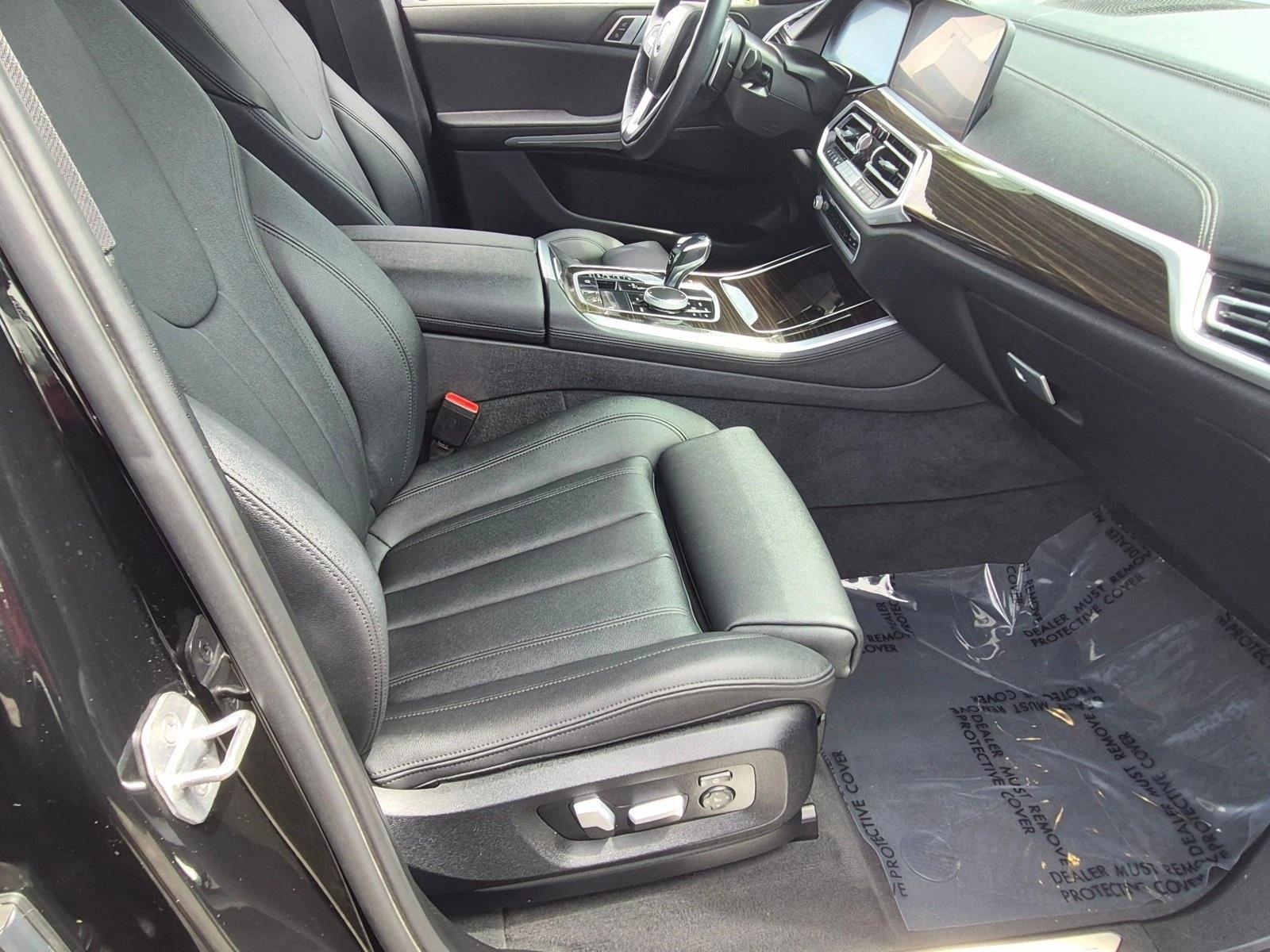 Used 2021 Jet Black BMW sDrive40i image 19