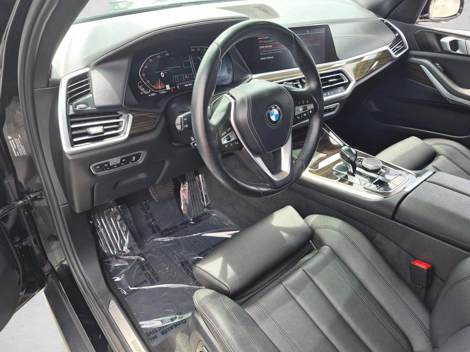 Used 2021 Jet Black BMW sDrive40i image 9