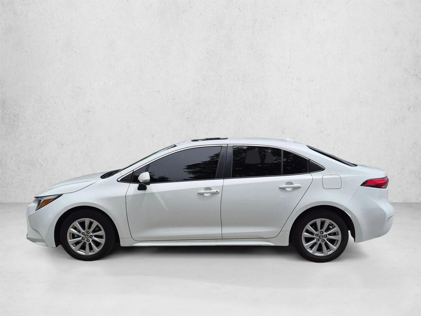 Used 2023 White Toyota Hybrid XLE image 7