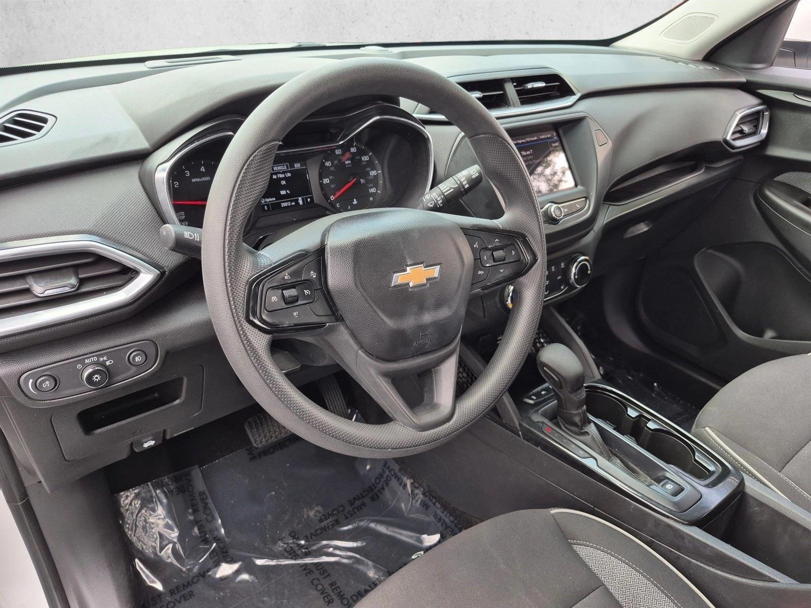 Used 2023 Summit White Chevrolet LT image 10