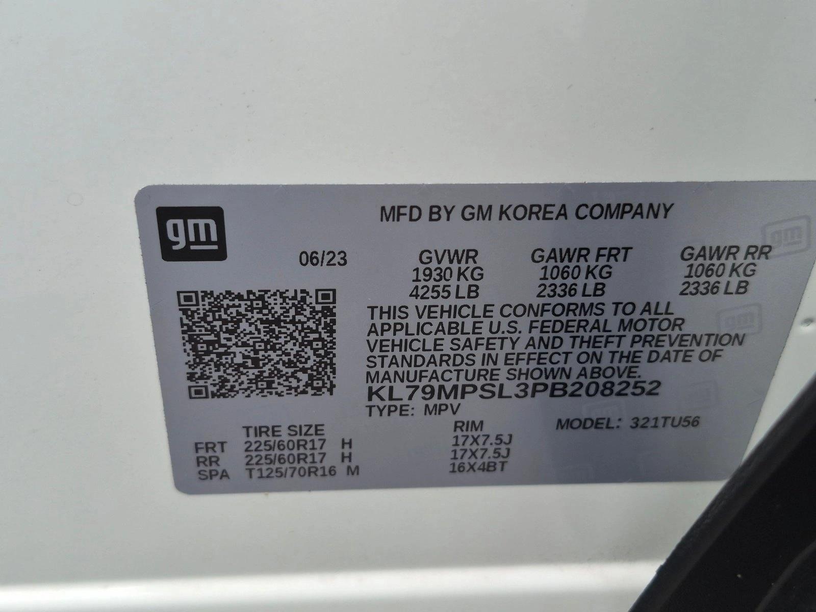 Used 2023 Summit White Chevrolet LT image 24