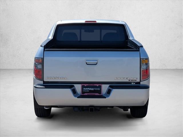 View vehicle photo 6