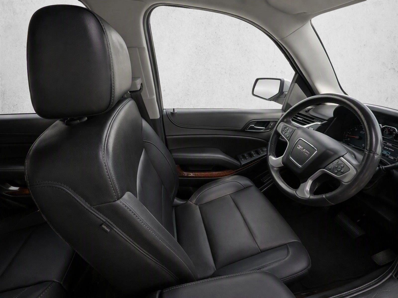 Used 2019 White Frost Tricoat GMC SLT image 16