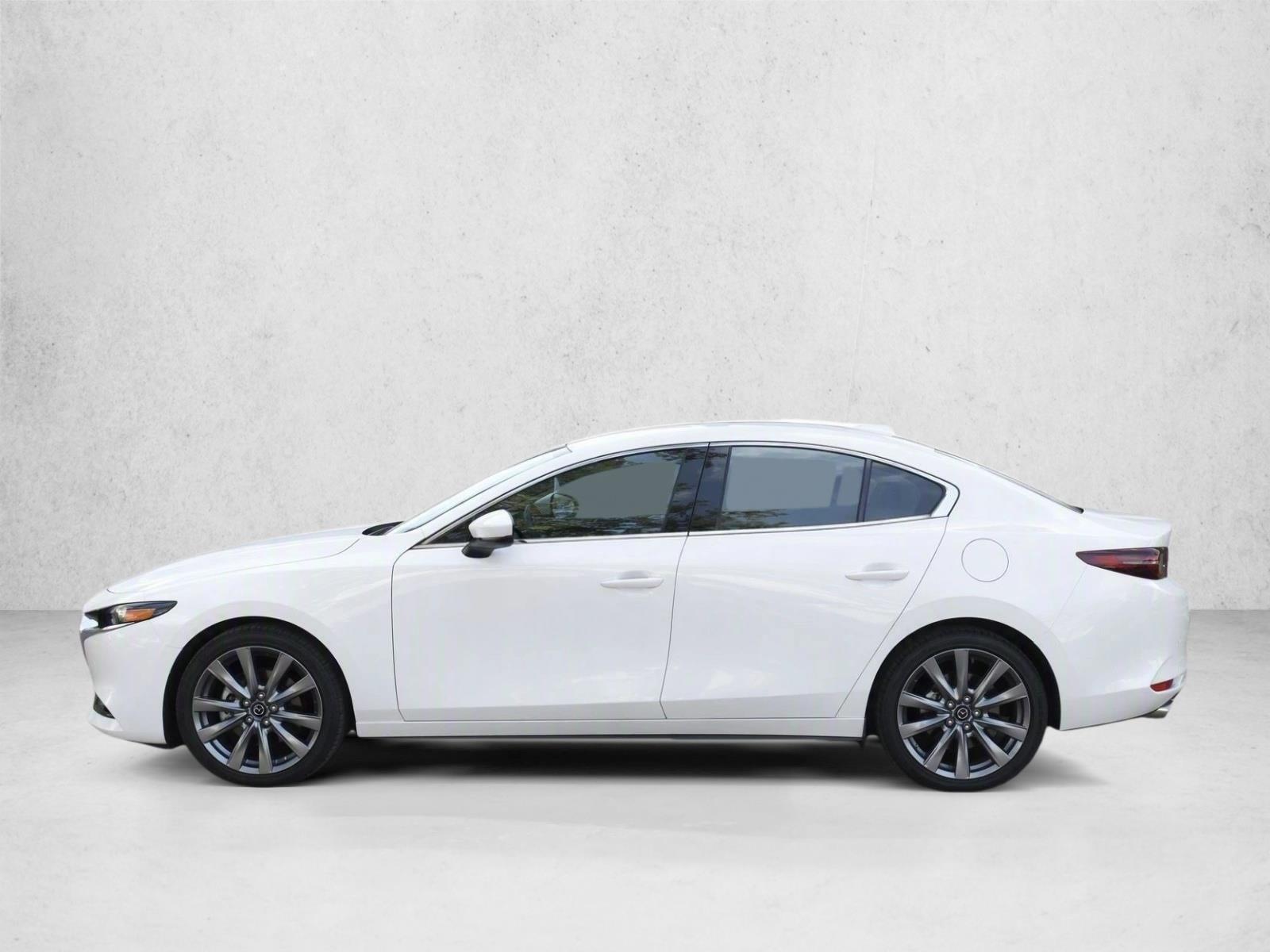 Used 2020 Snowflake White Pearl Mica Mazda Touring image 4
