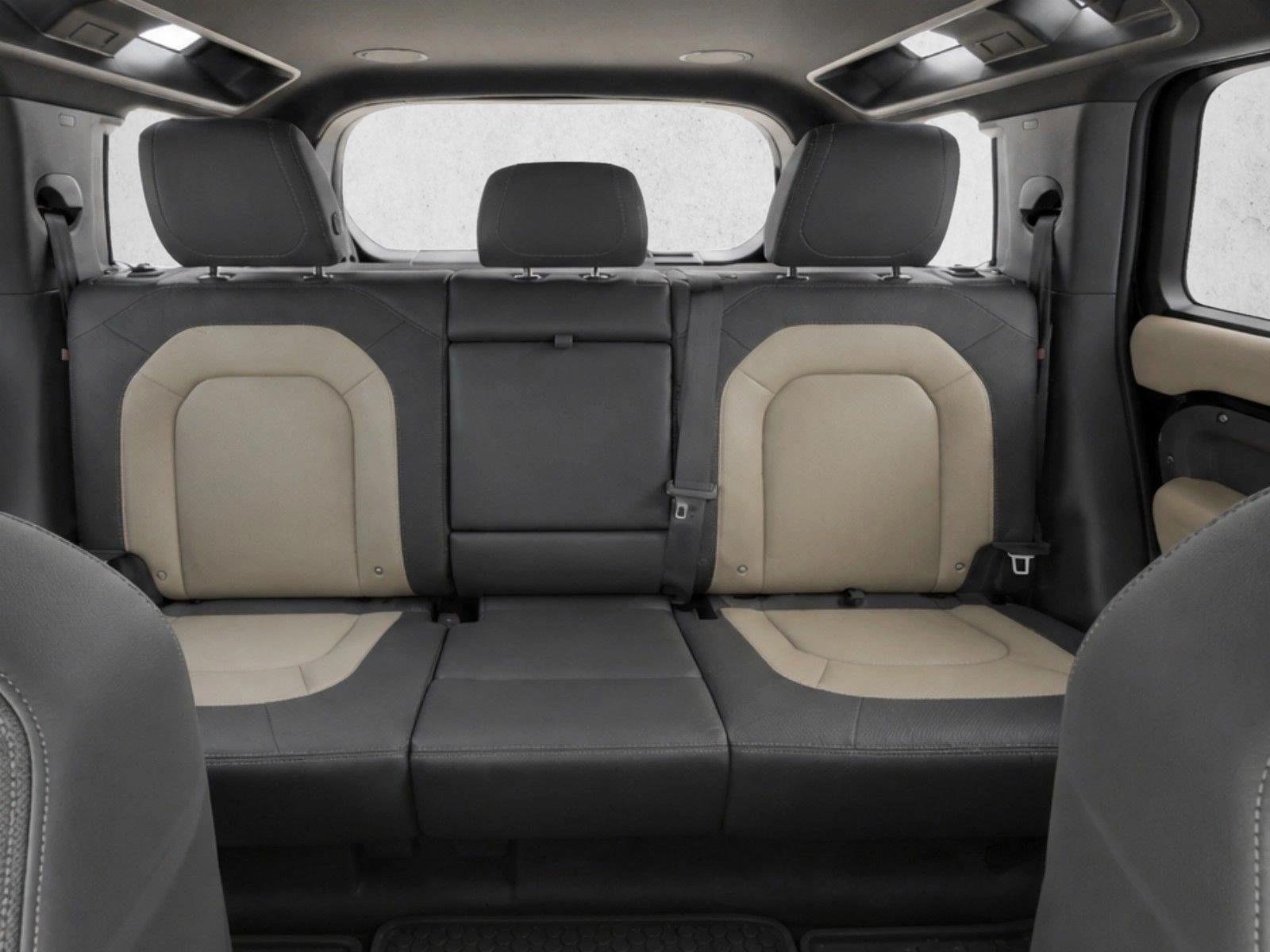Used 2023 Santorini Black Metallic Land Rover X-Dynamic SE image 22