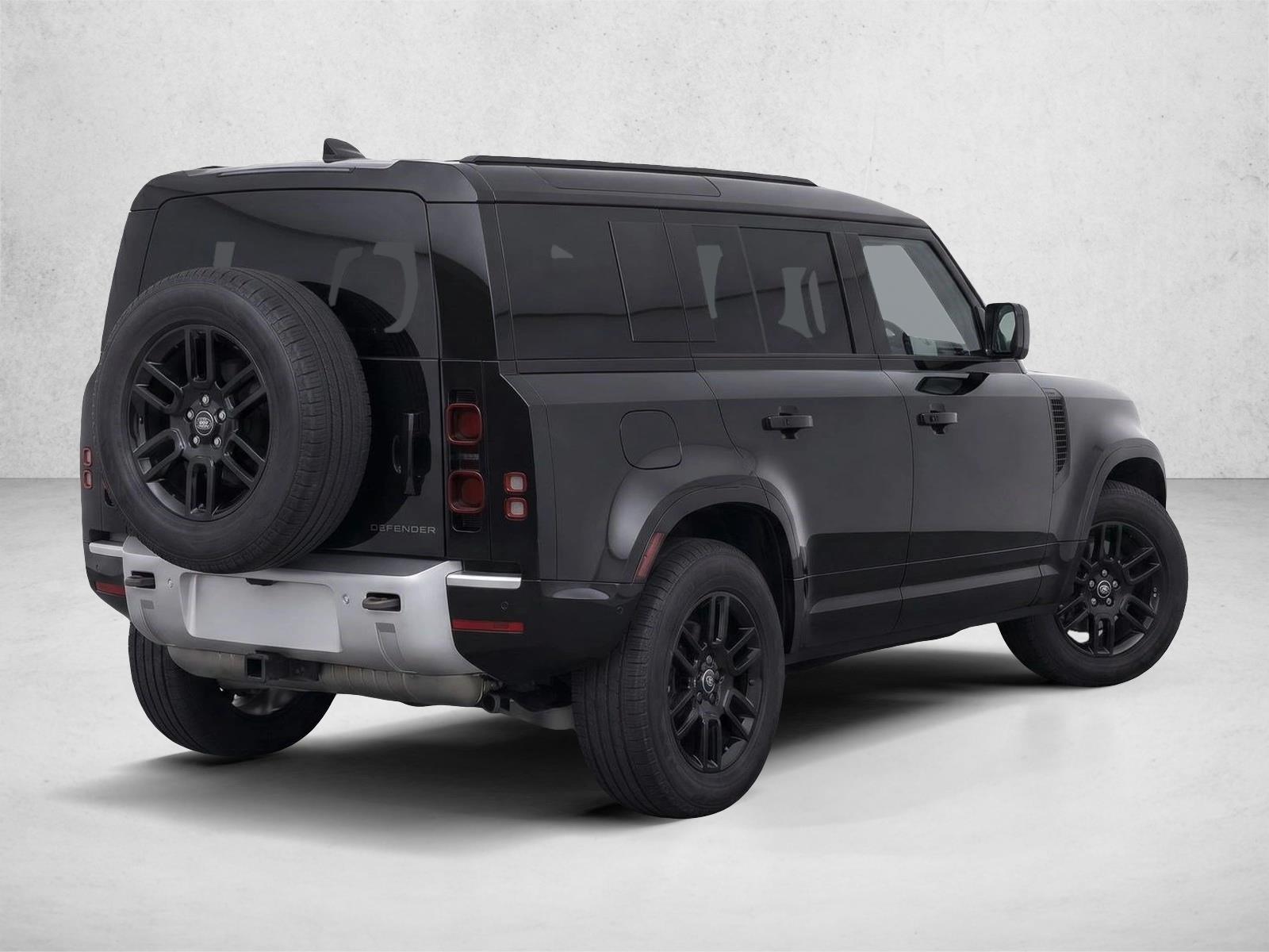 Used 2023 Santorini Black Metallic Land Rover X-Dynamic SE image 7