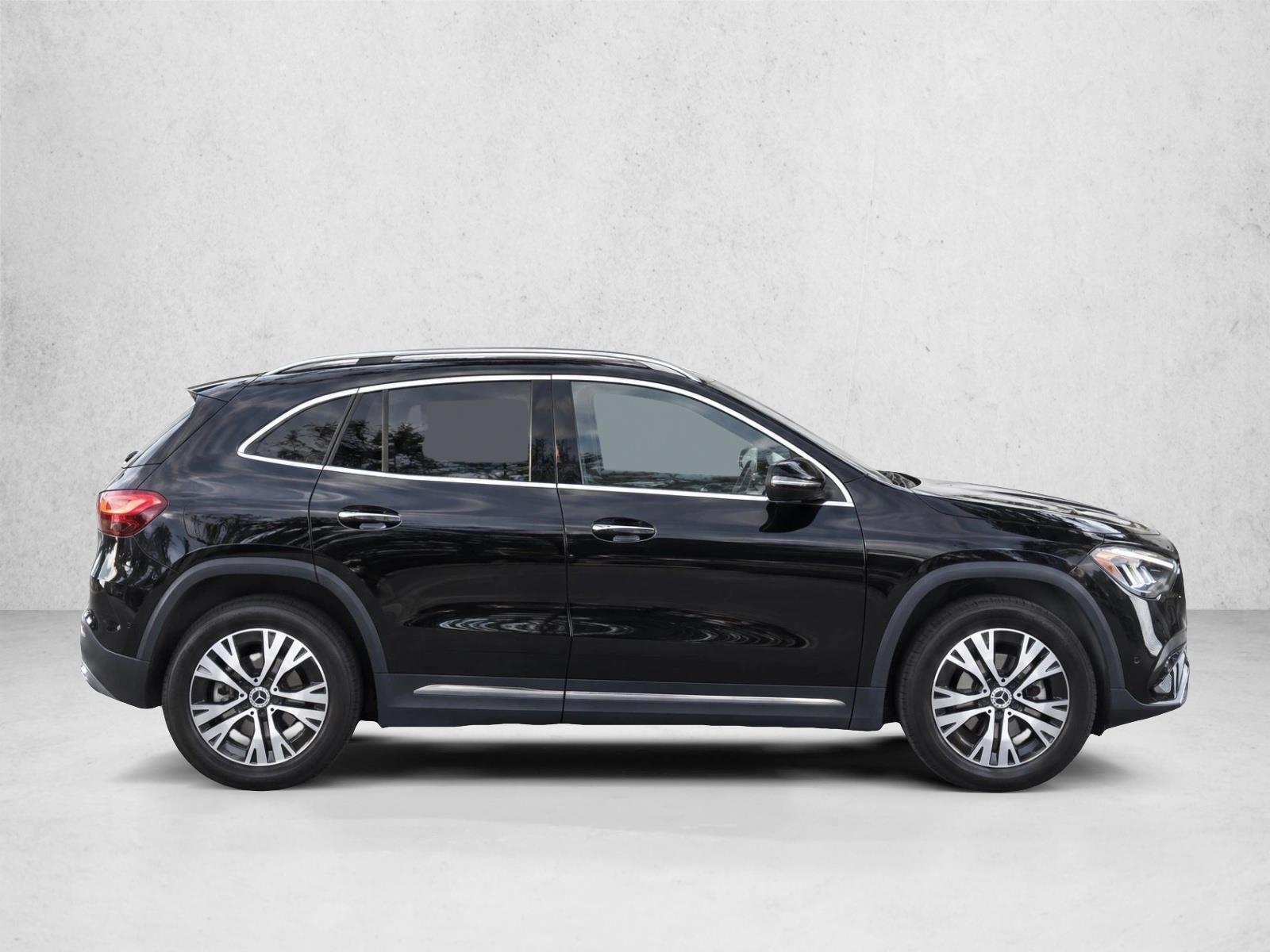 Used 2025 Night Black Mercedes-Benz GLA 250 image 8
