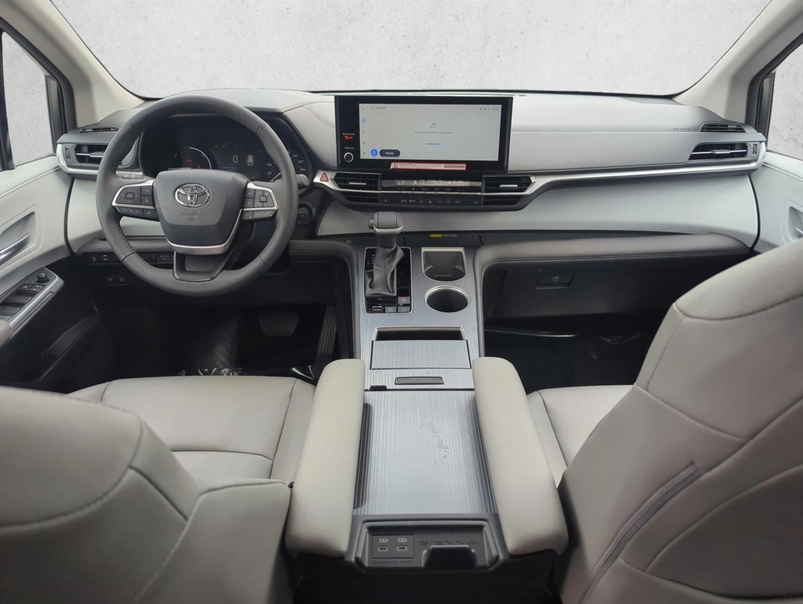 Thumbnail: 2025 Toyota Sienna - 2
