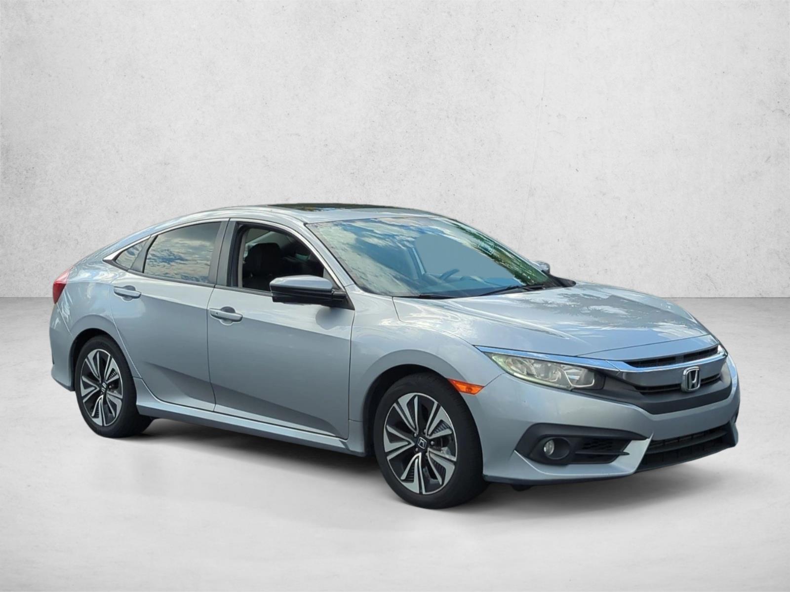 Used 2017 Lunar Silver Metallic Honda EX-L image 3