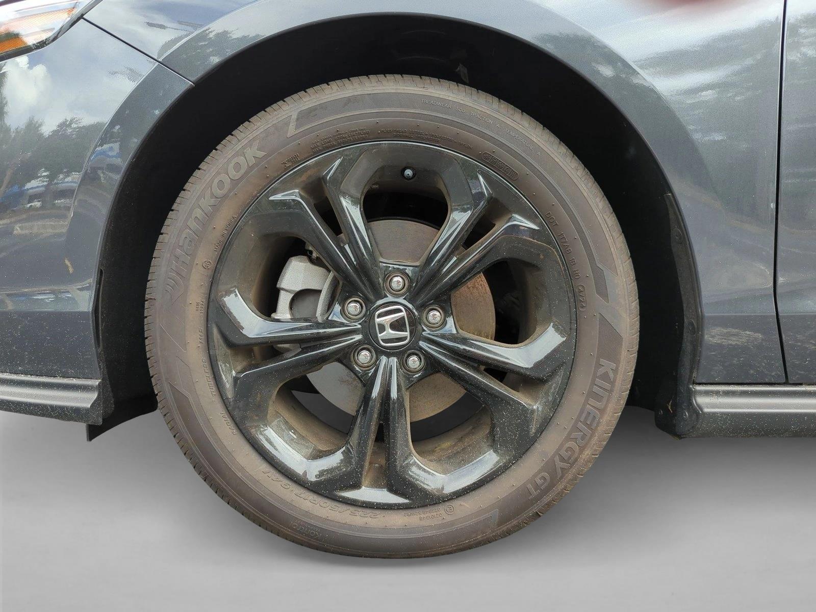 Used 2025 Meteorite Gray Met Honda SE image 13