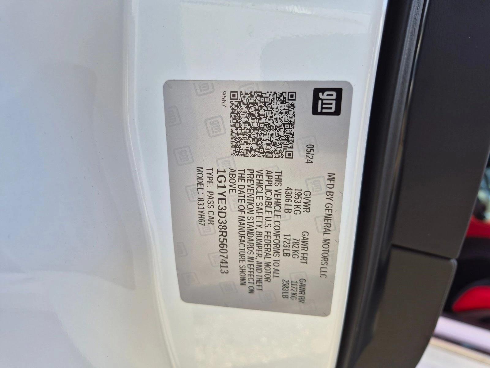 Used 2024 Arctic White Chevrolet 2LZ image 21