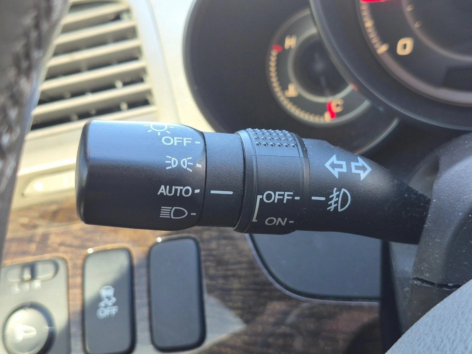 Used 2011 Polished Metal Metallic Acura Tech Pkg image 6