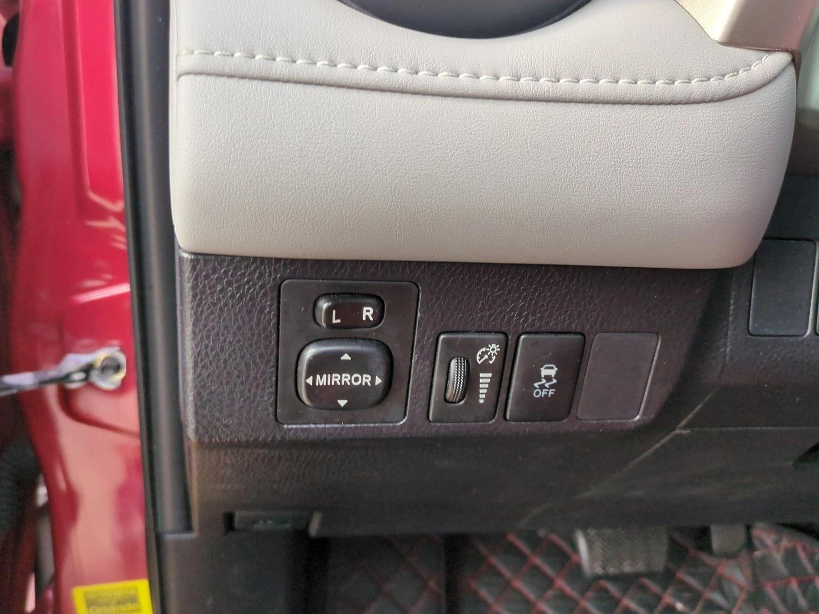 Used 2015 Barcelona Red Metallic Toyota XLE image 13