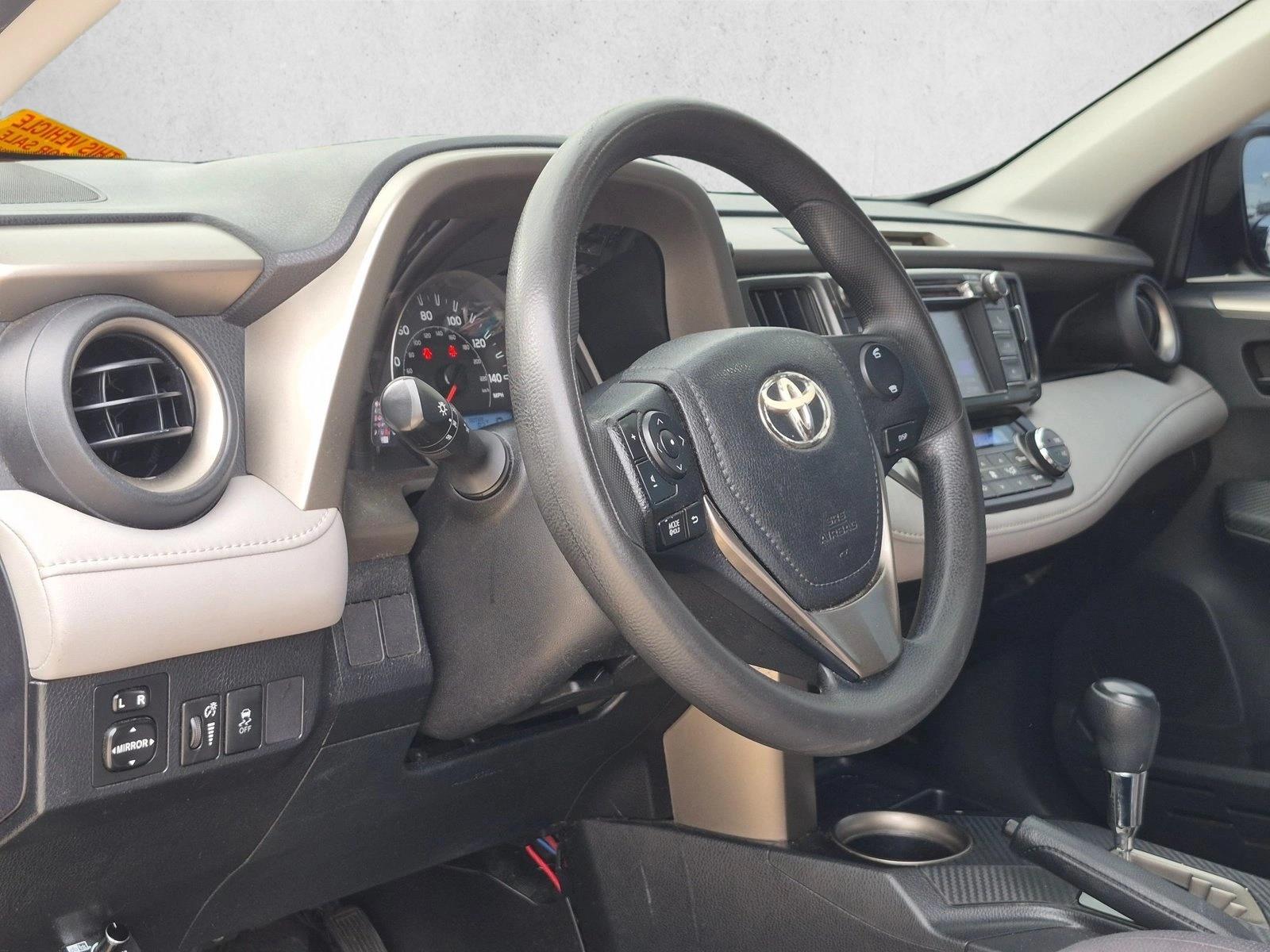 Used 2013 Black Toyota XLE image 2