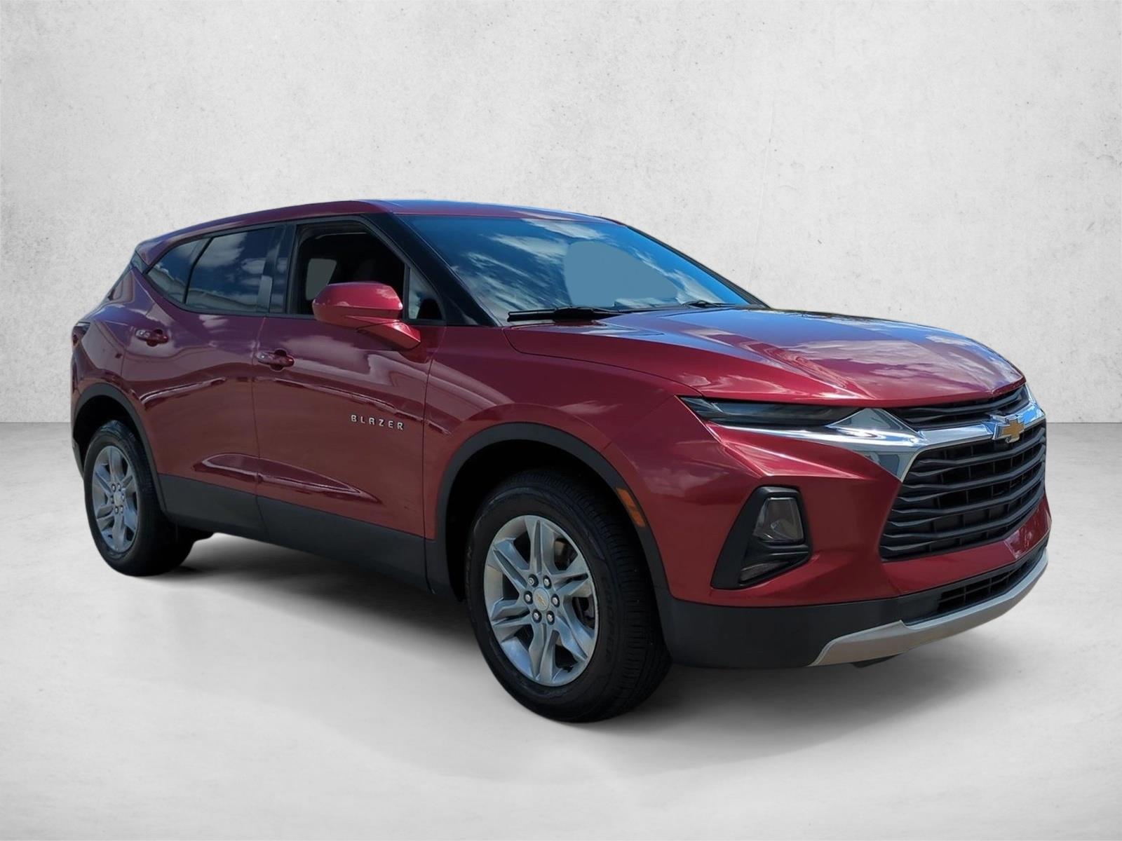 Used 2019 Cajun Red Tintcoat Chevrolet  image 3