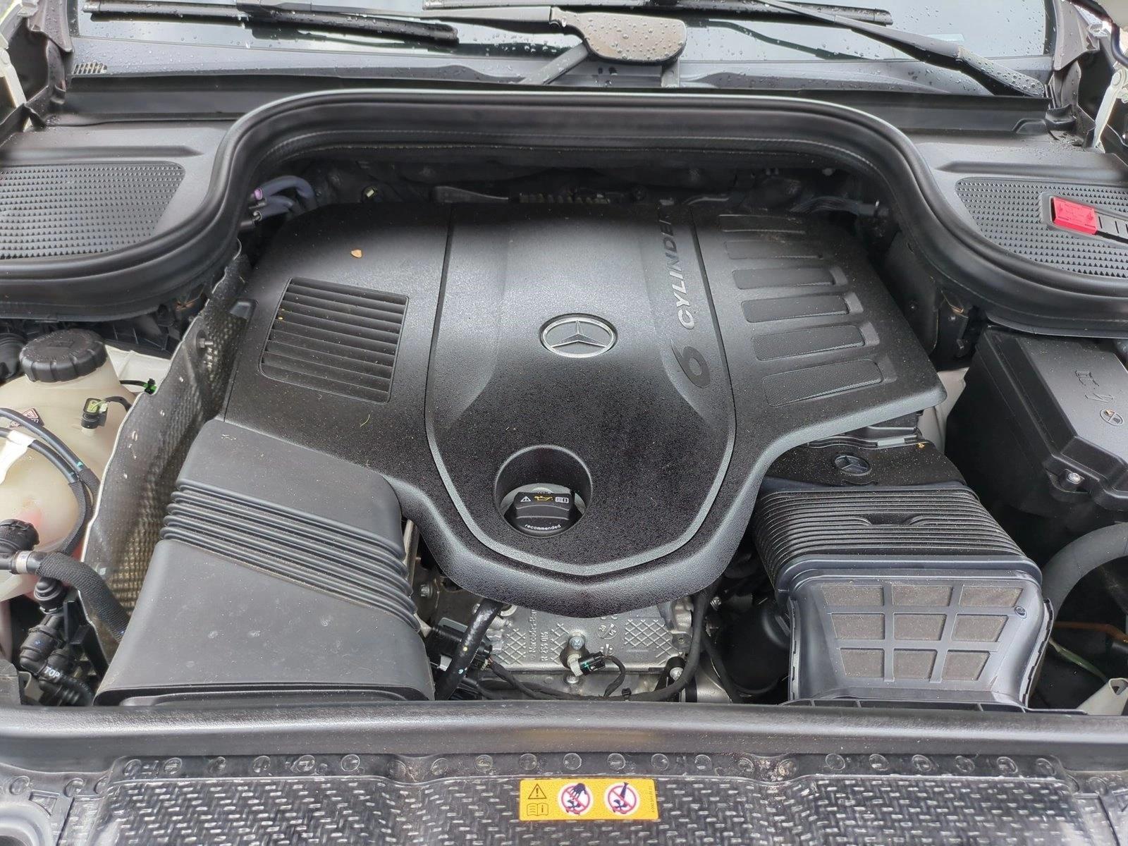 Used 2021 Polar White Mercedes-Benz GLS 450 image 24