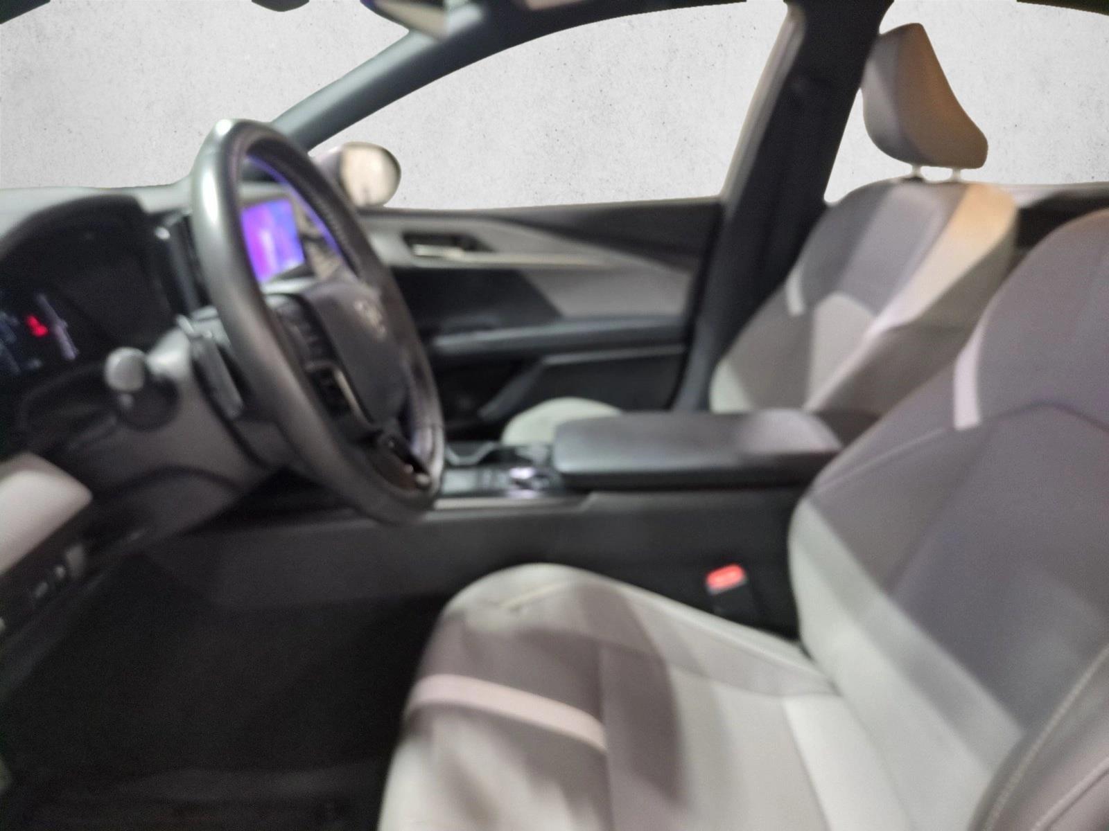 Used 2025 Heavy Metal Toyota SE image 16